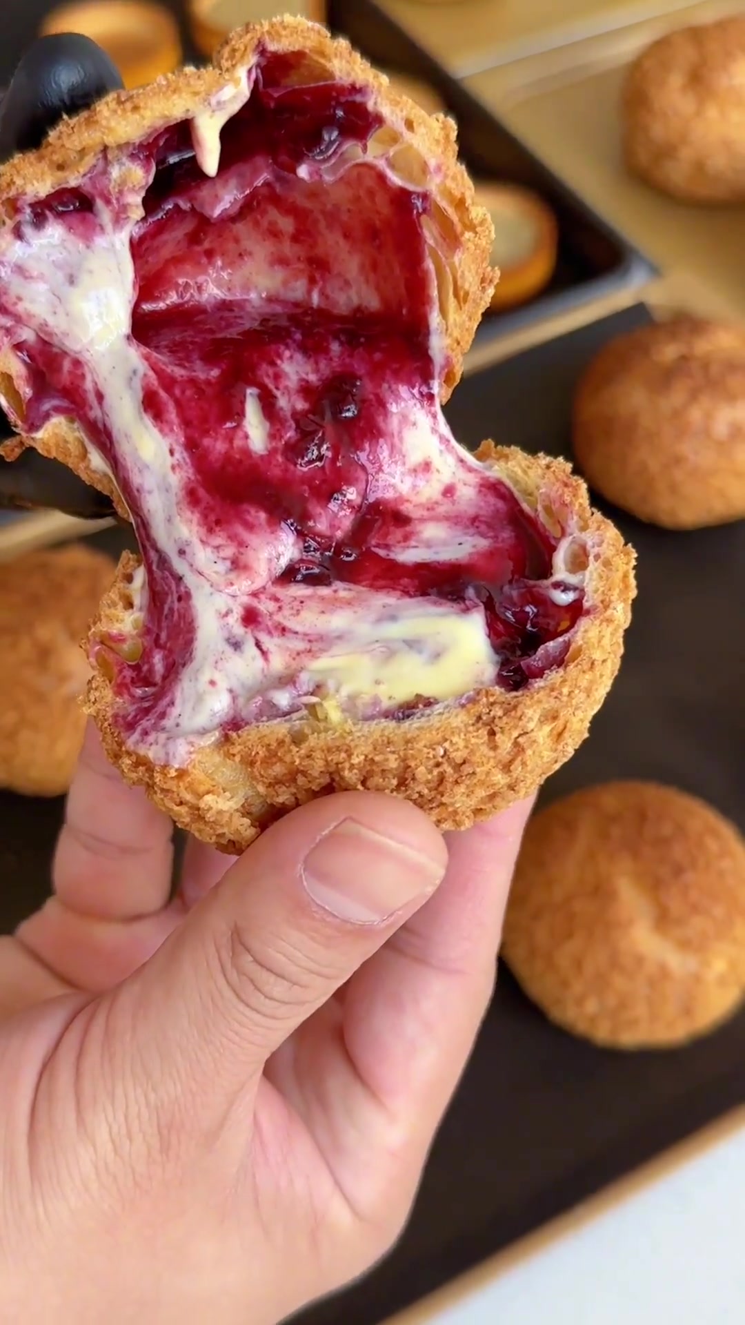 蓝莓泡芙的制作