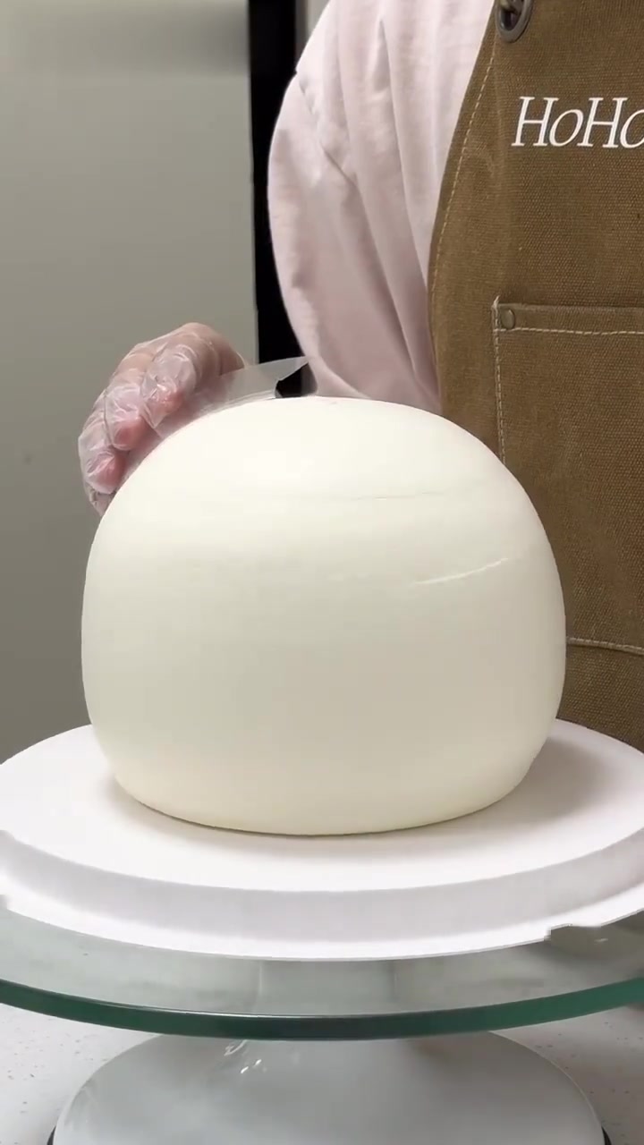 雨天开店及蛋黄酥、足球蛋糕制作