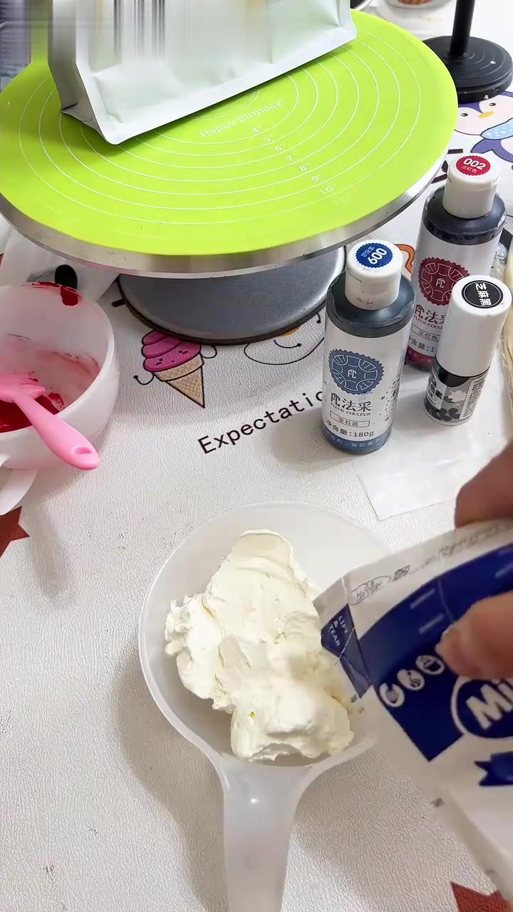 6寸白雪公主裙蛋糕