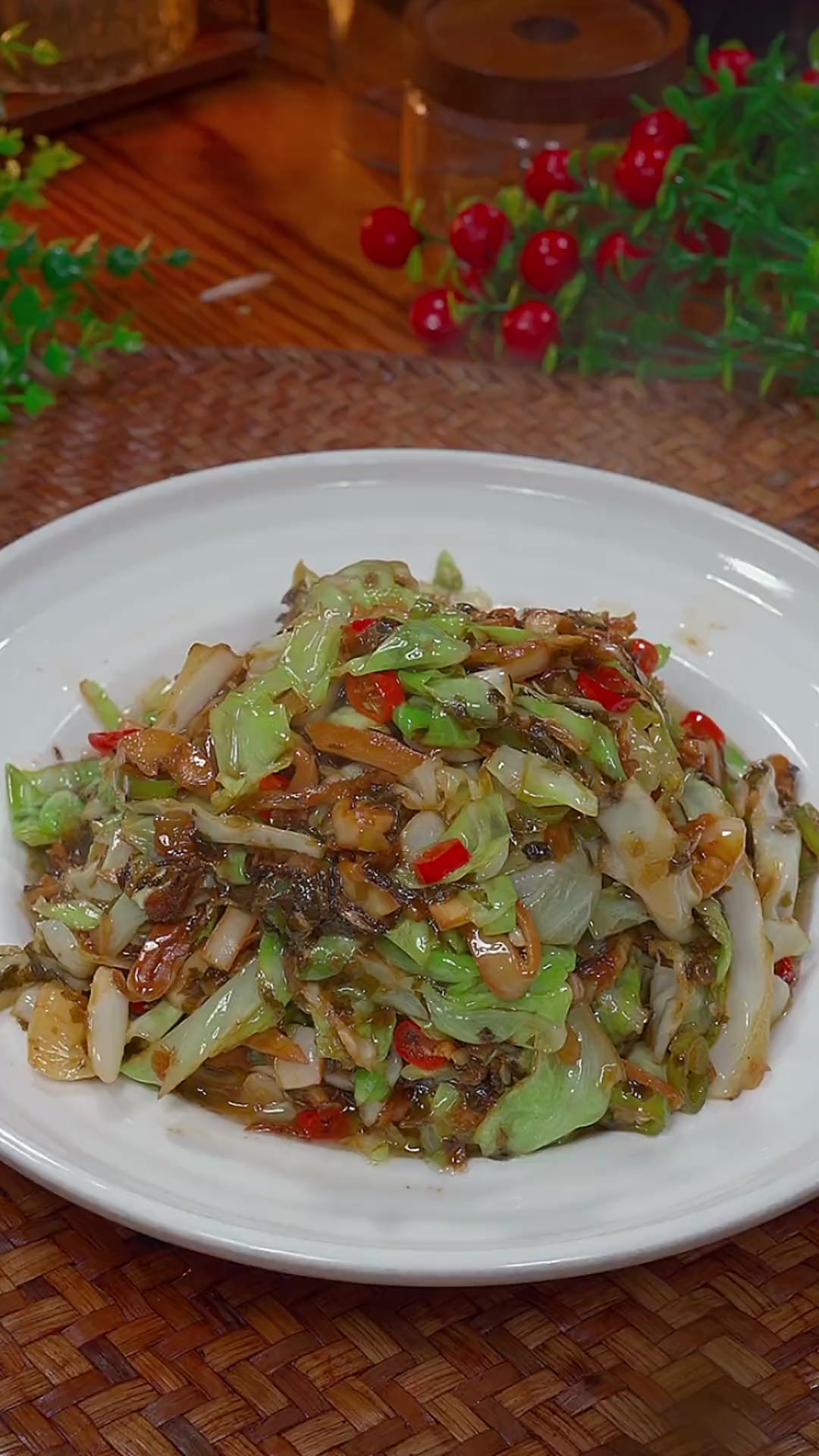 酸笋炒包菜，脆嫩爽口超下饭