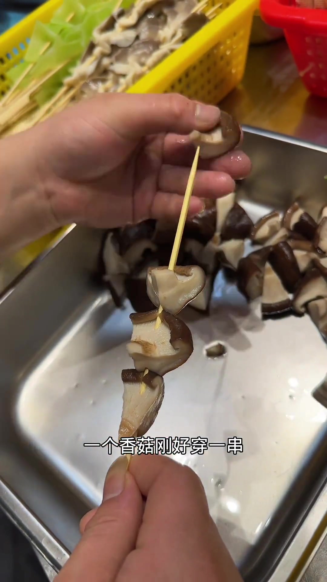 街边小吃串串这样做,比火锅麻辣烫还受欢迎