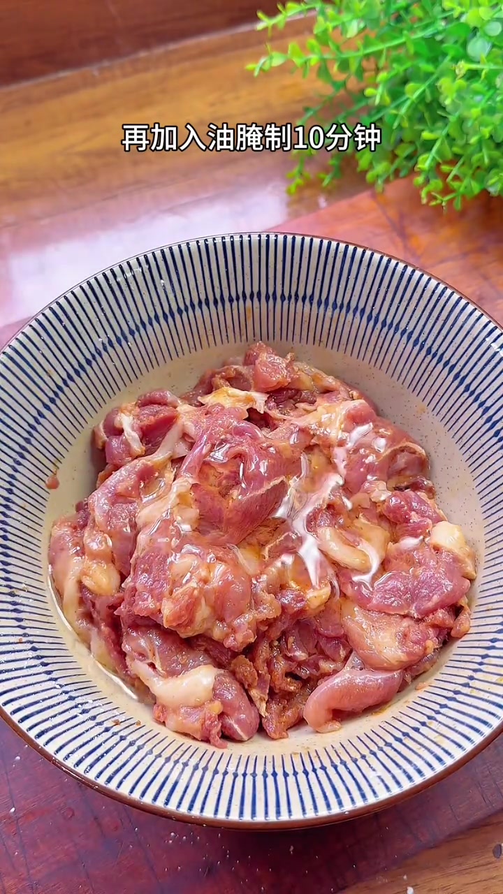 潮汕家常菜沙茶炒猪肉，猪肉嫩滑好吃太下饭了