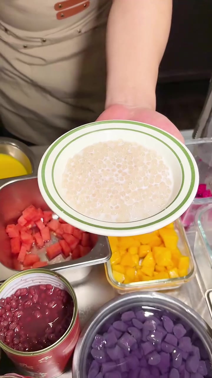 杨枝甘露冰汤圆，夏季特色甜品
