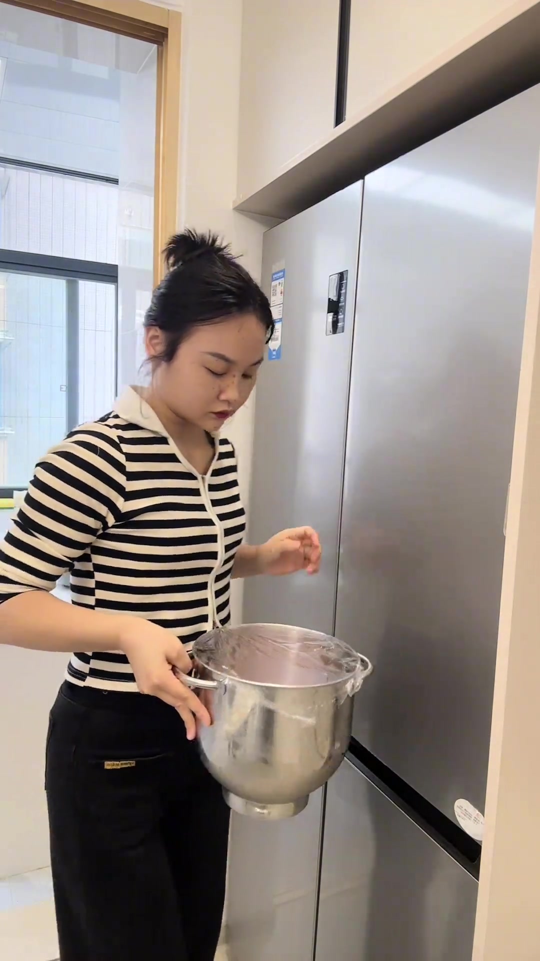 前两天香肠快吃完,今用家常调料做午餐肉,有娃快试