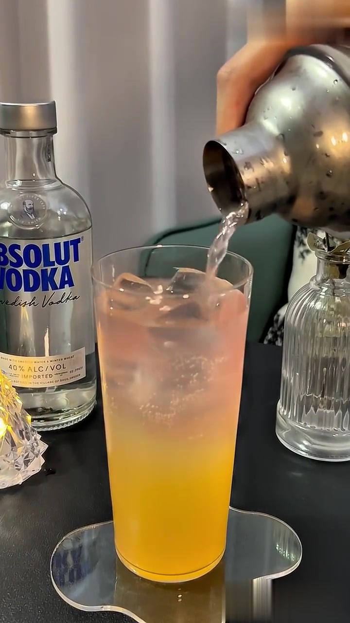 到点微醺|粉黛橙光伏特加特调鸡尾酒!
