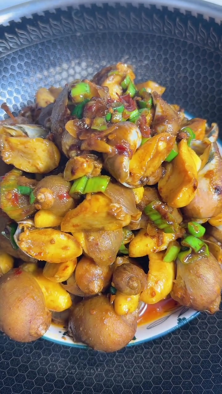 新鲜大鲍鱼螺这样炒，便宜又好吃！