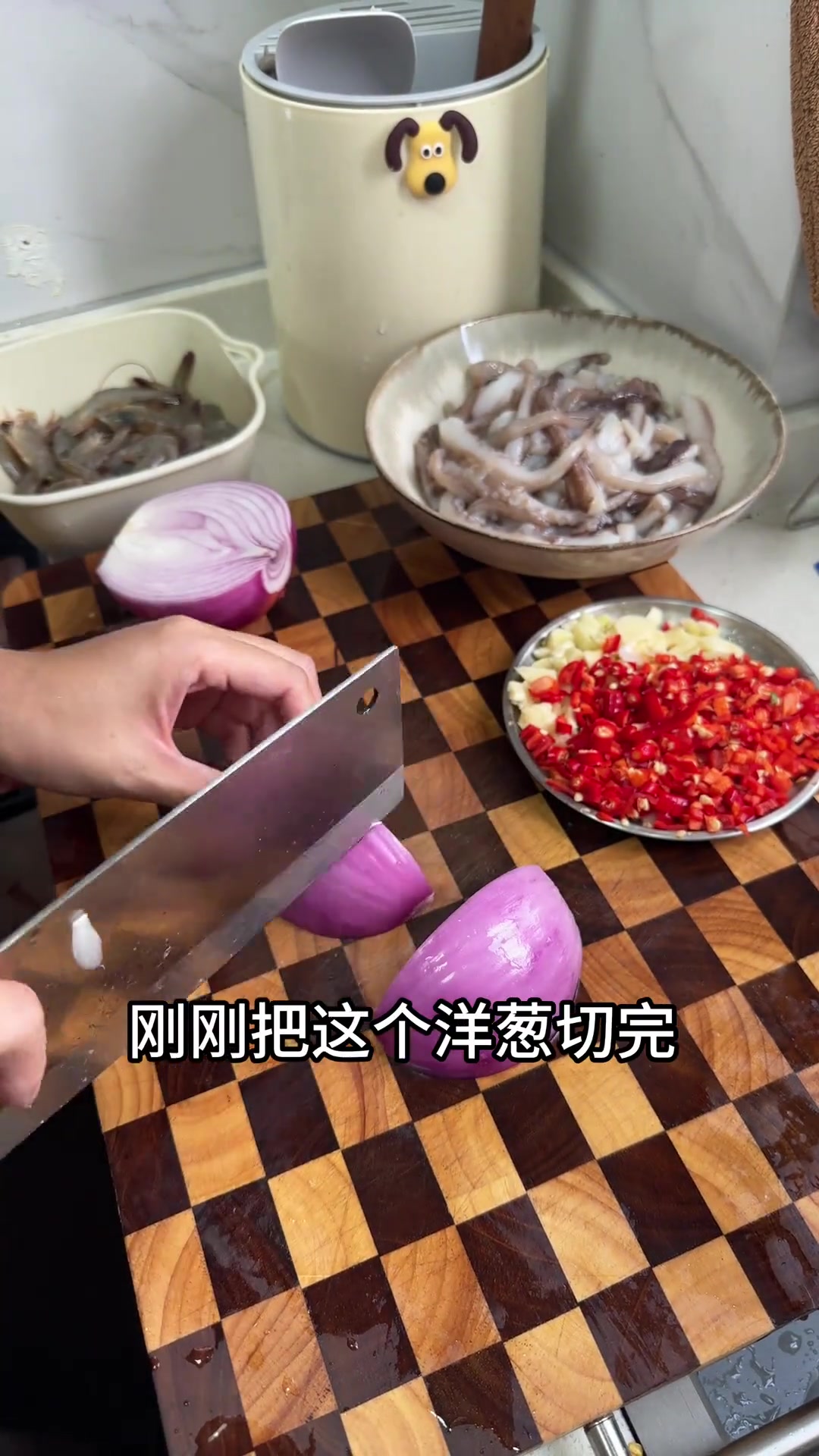 超好吃的干锅鱿鱼虾，一定要去试试，太香了！