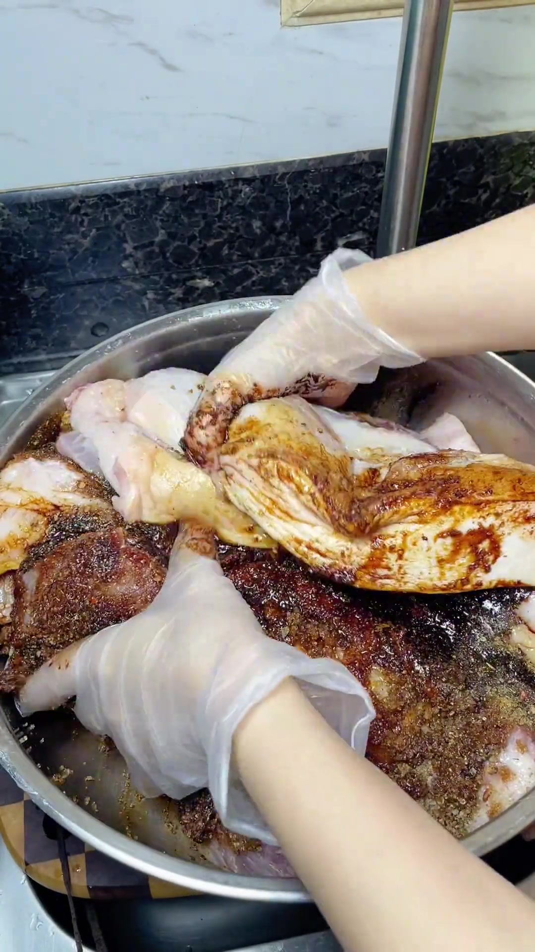我一个潮汕人也学会晒腊肉了，自己做的干净又香又好吃