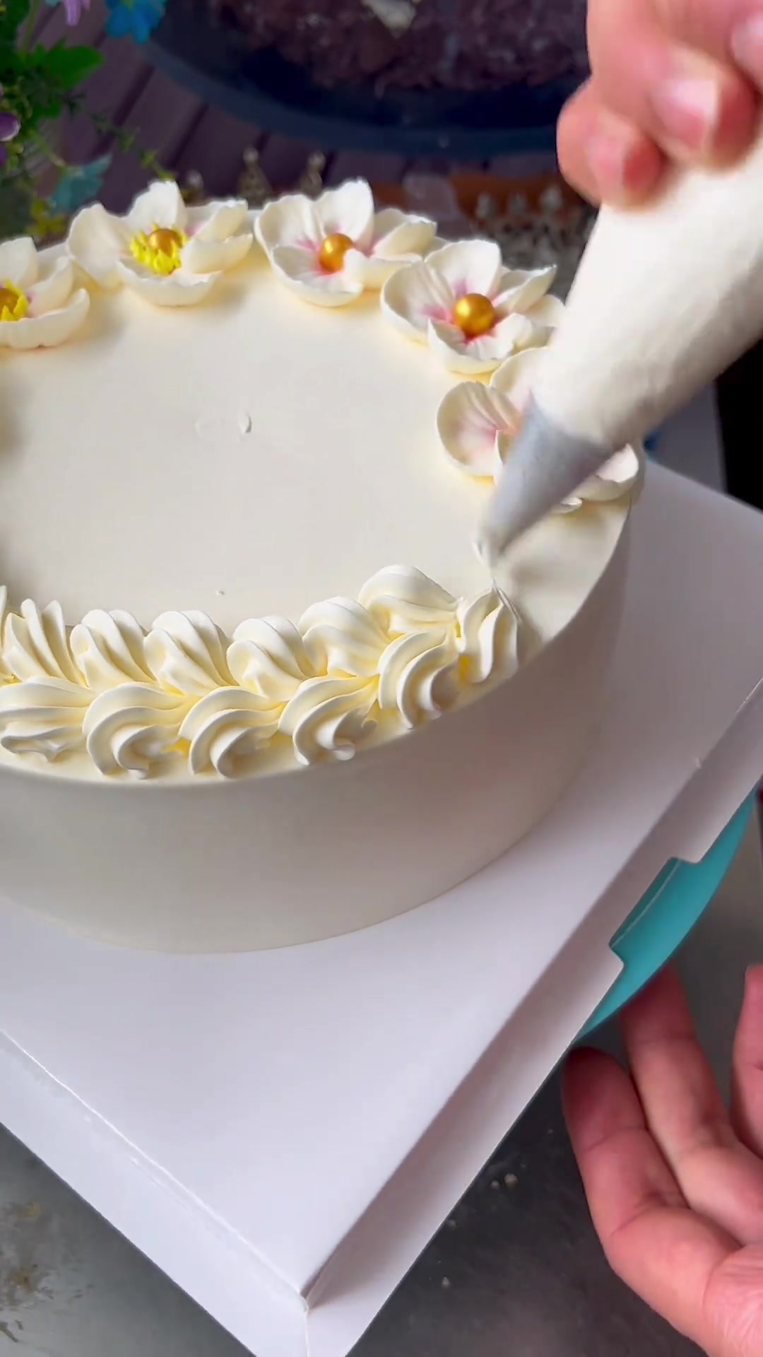 8寸的花花蛋糕这样做好看吗？