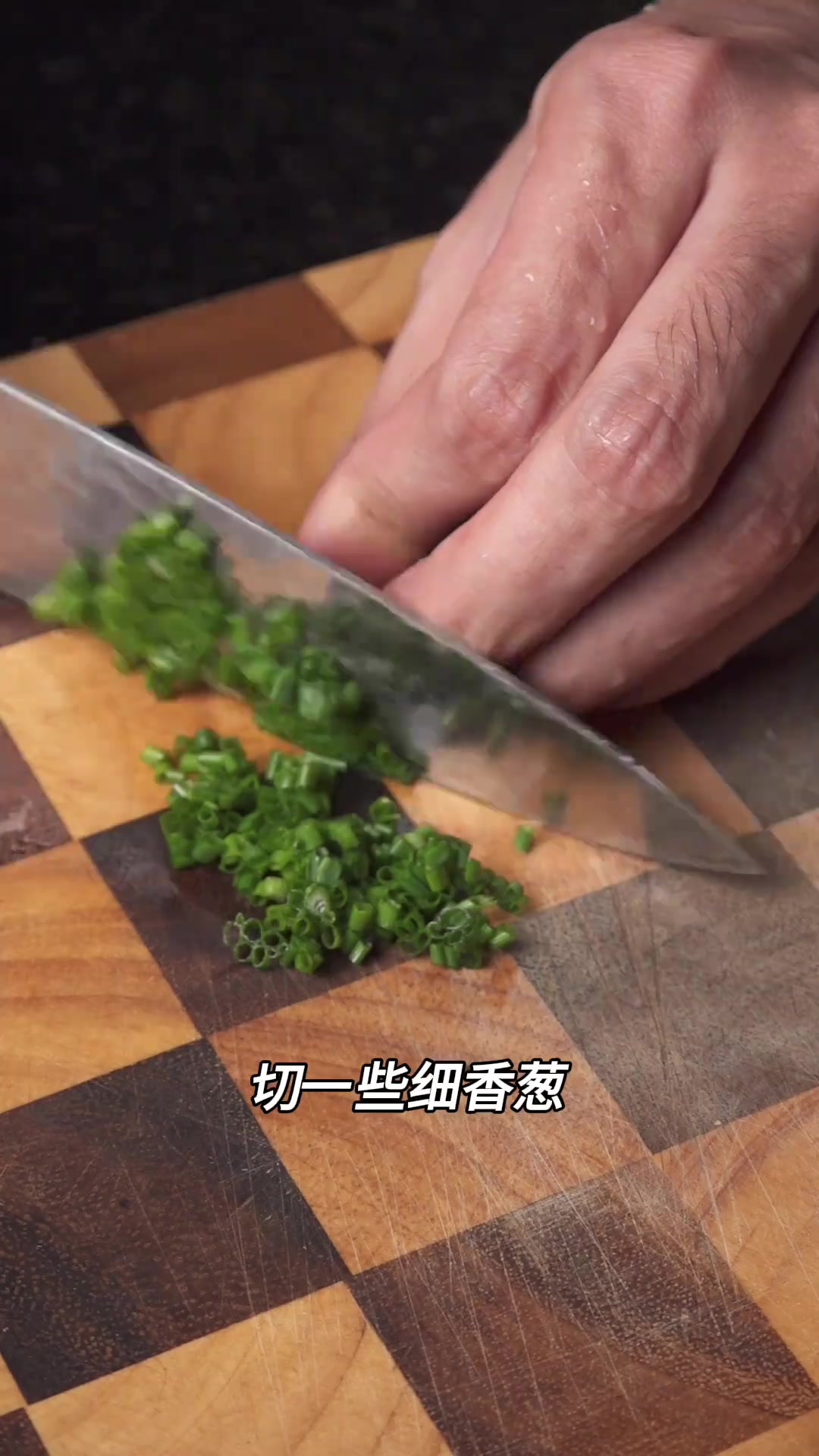 在家就能完成精致米其林级别前菜，get三文鱼又一种神仙吃法
