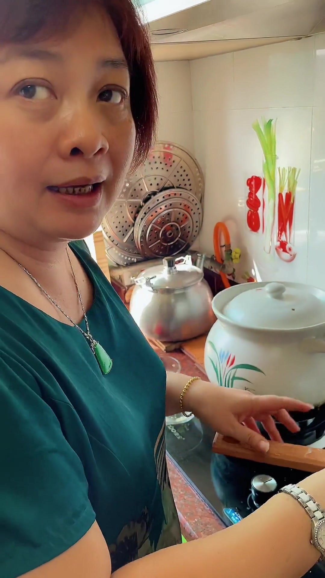 芬姐家庭菜少油版咸鱼茄瓜煲，送饭一流！