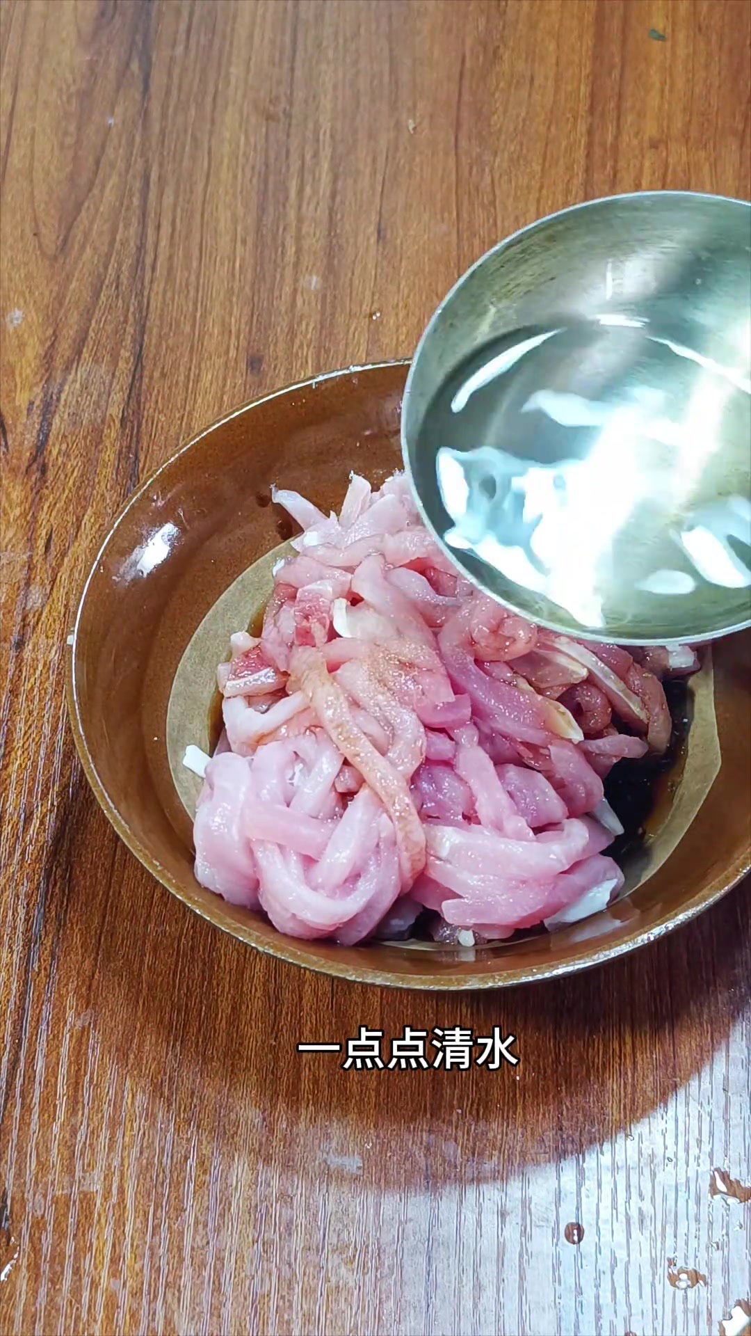 学会这样炒蒜苔肉丝清脆爽口超下饭