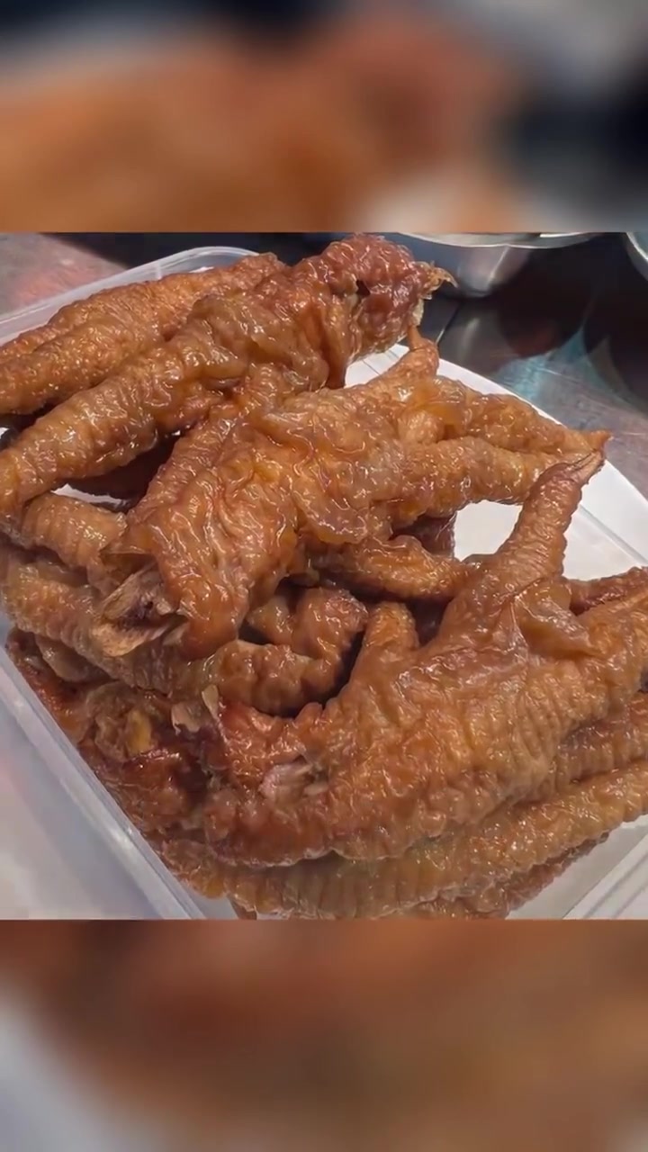 平城区老饕注意!聚兴源虎皮凤爪王炸登场,原价48现23,胶原蛋白足,堂食外带皆可,口碑好,