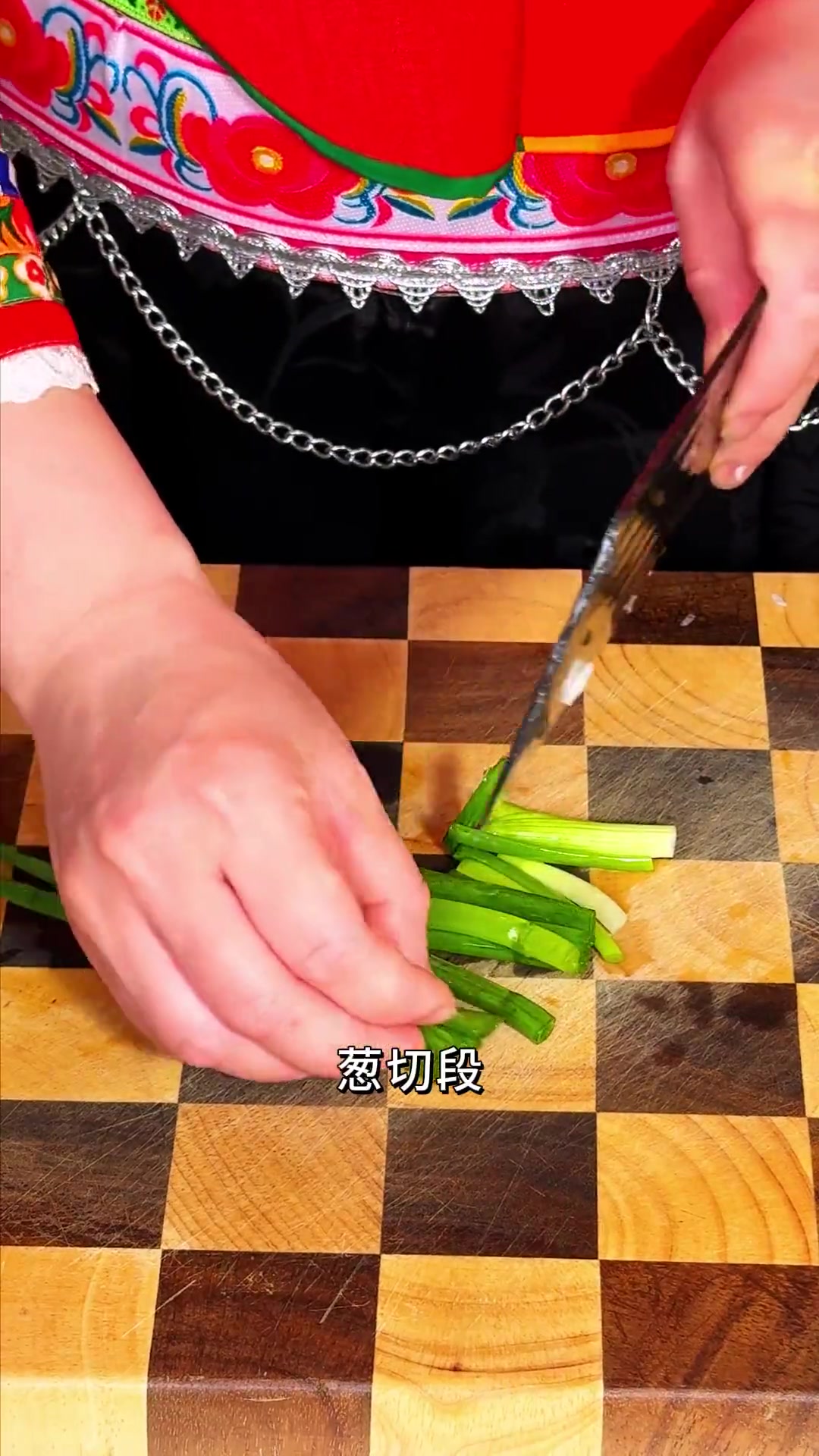 炒沙喇详细做法,吐净沙掌握火候,鲜嫩入味超好吃