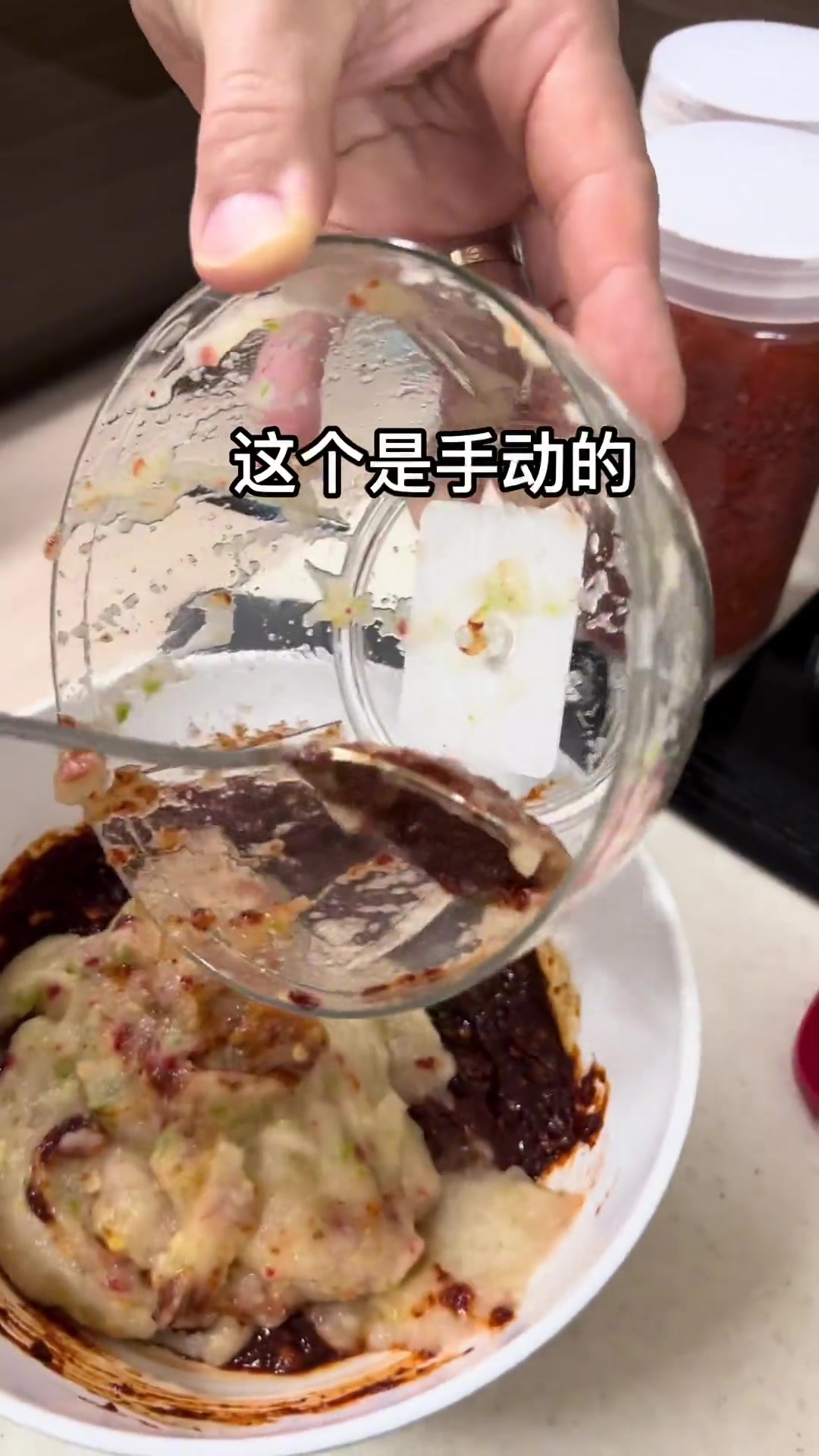 今日晚餐:鸡爪搭配热红酒