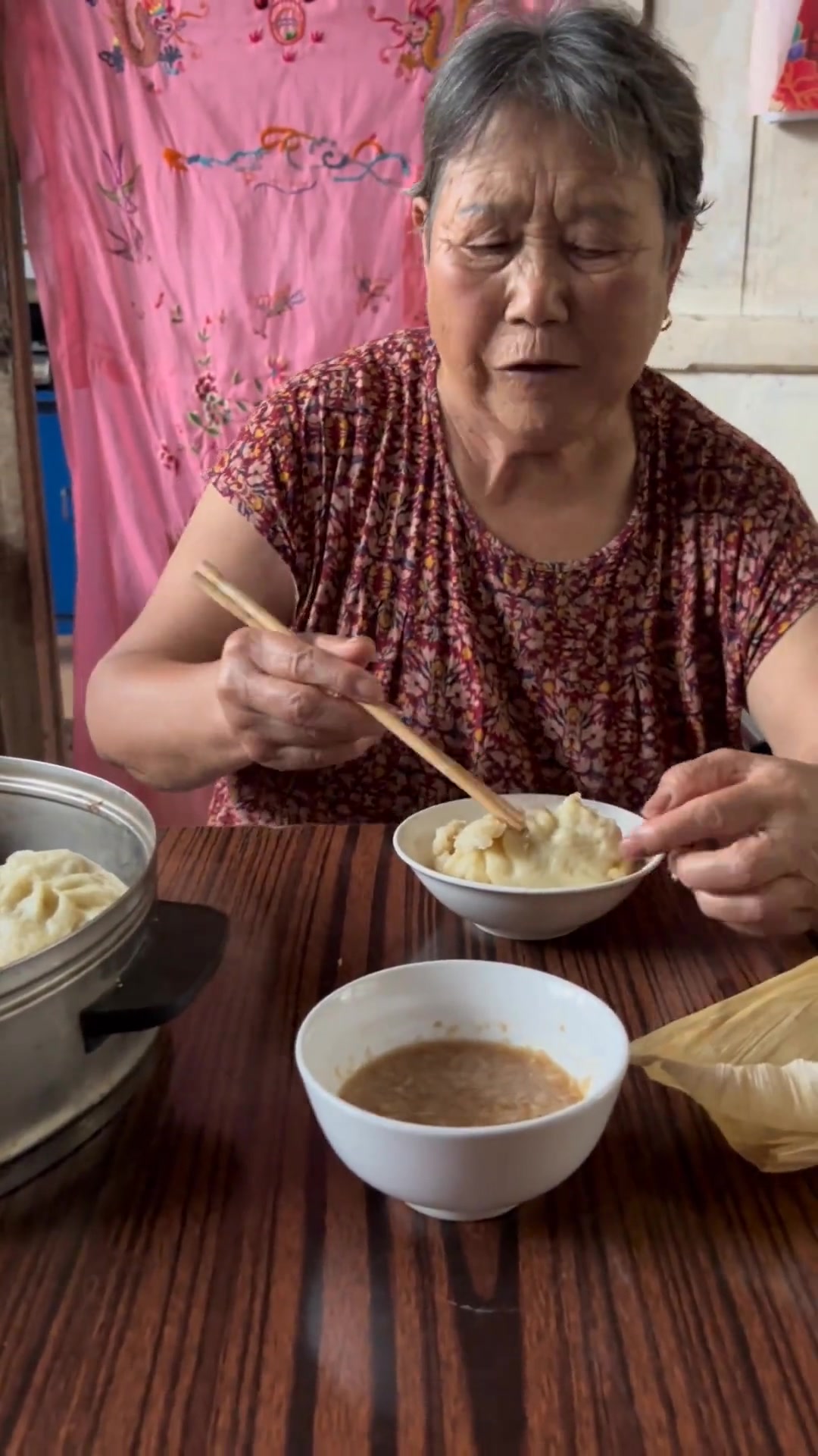 回家吃奶奶现包的大包子