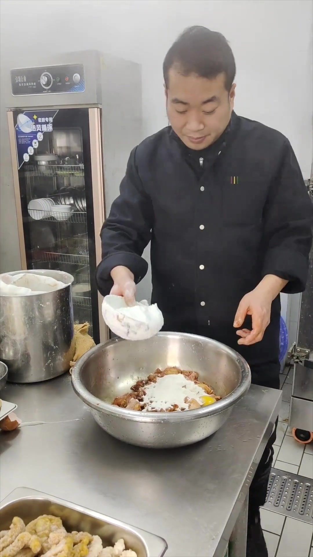 分享干炸鸡块教程，色泽金黄外焦里嫩