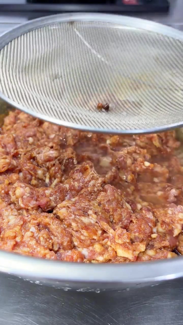 按我方法三分钟搞定鲜嫩多汁小茴香饺子馅，超好吃