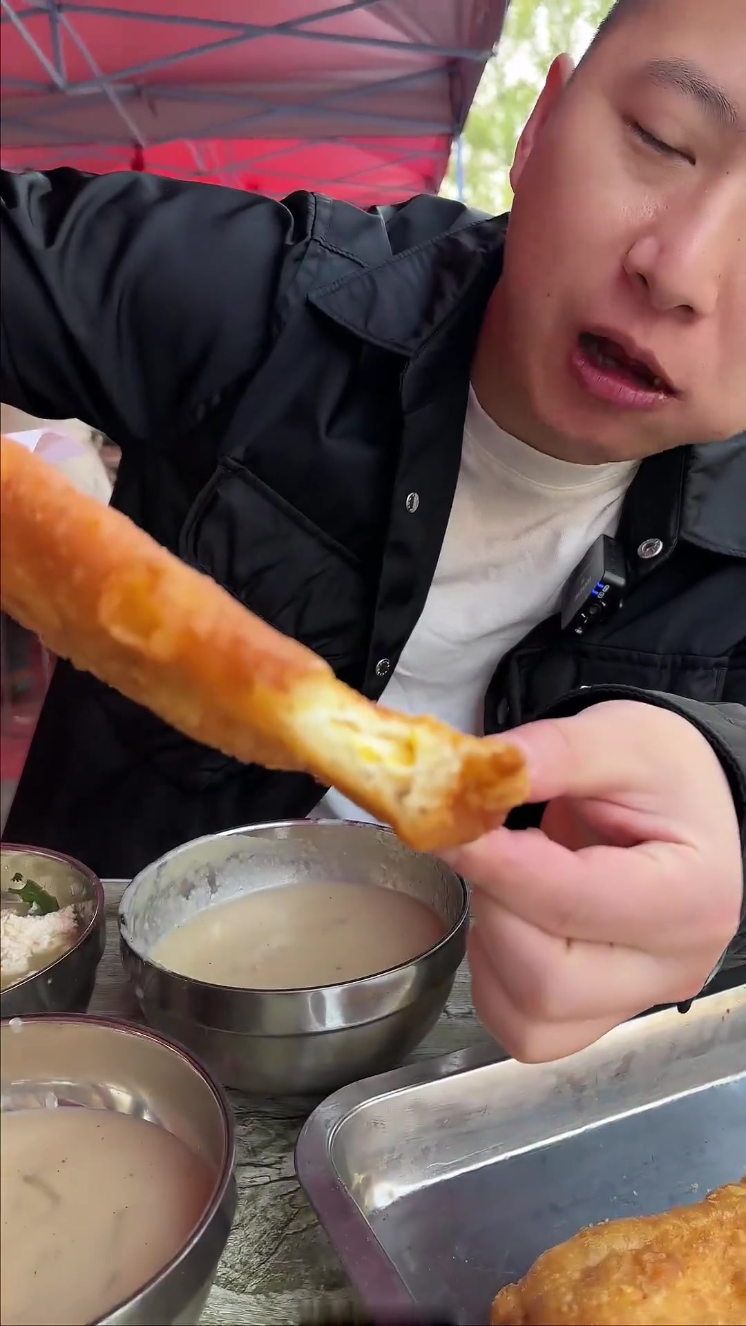 体验邢台路边特色早饭——鸡蛋布袋