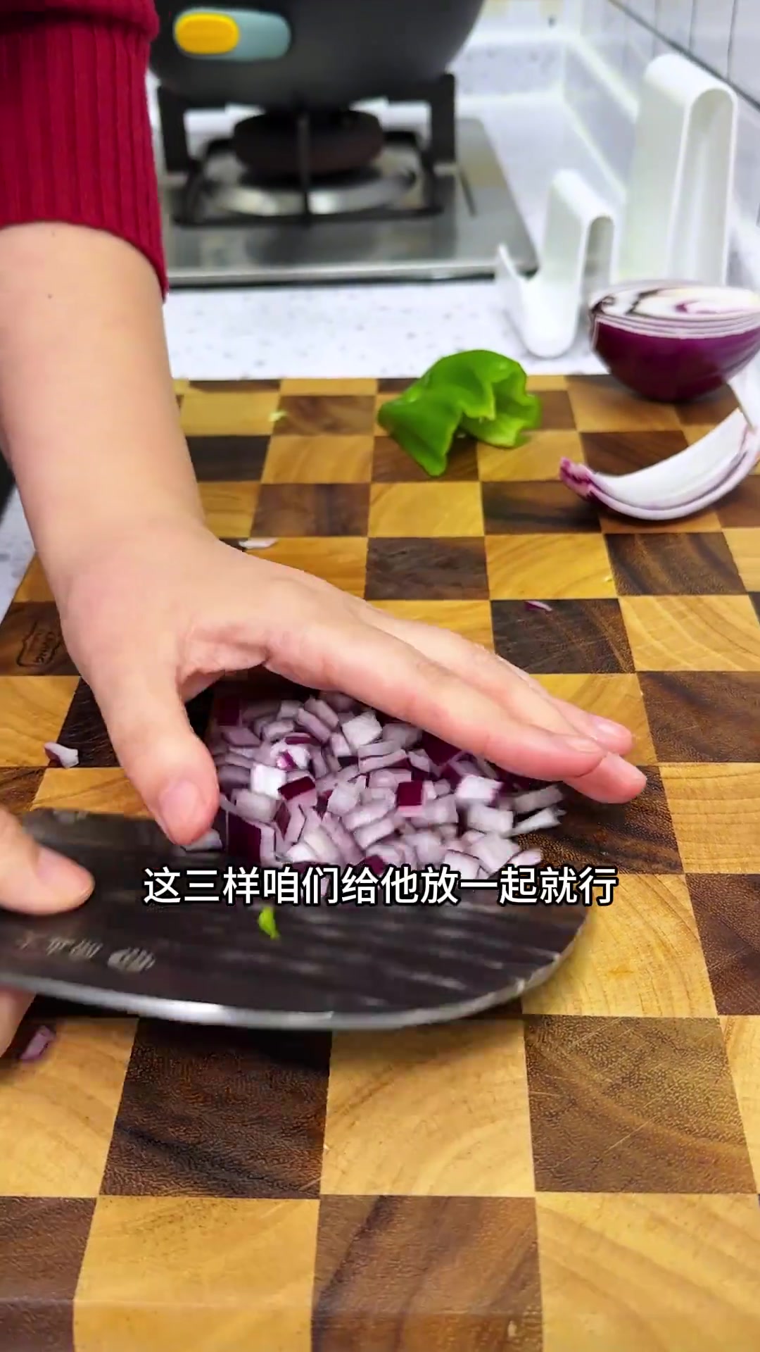 外酥里嫩椒香浓郁的椒盐虾，快来试试！