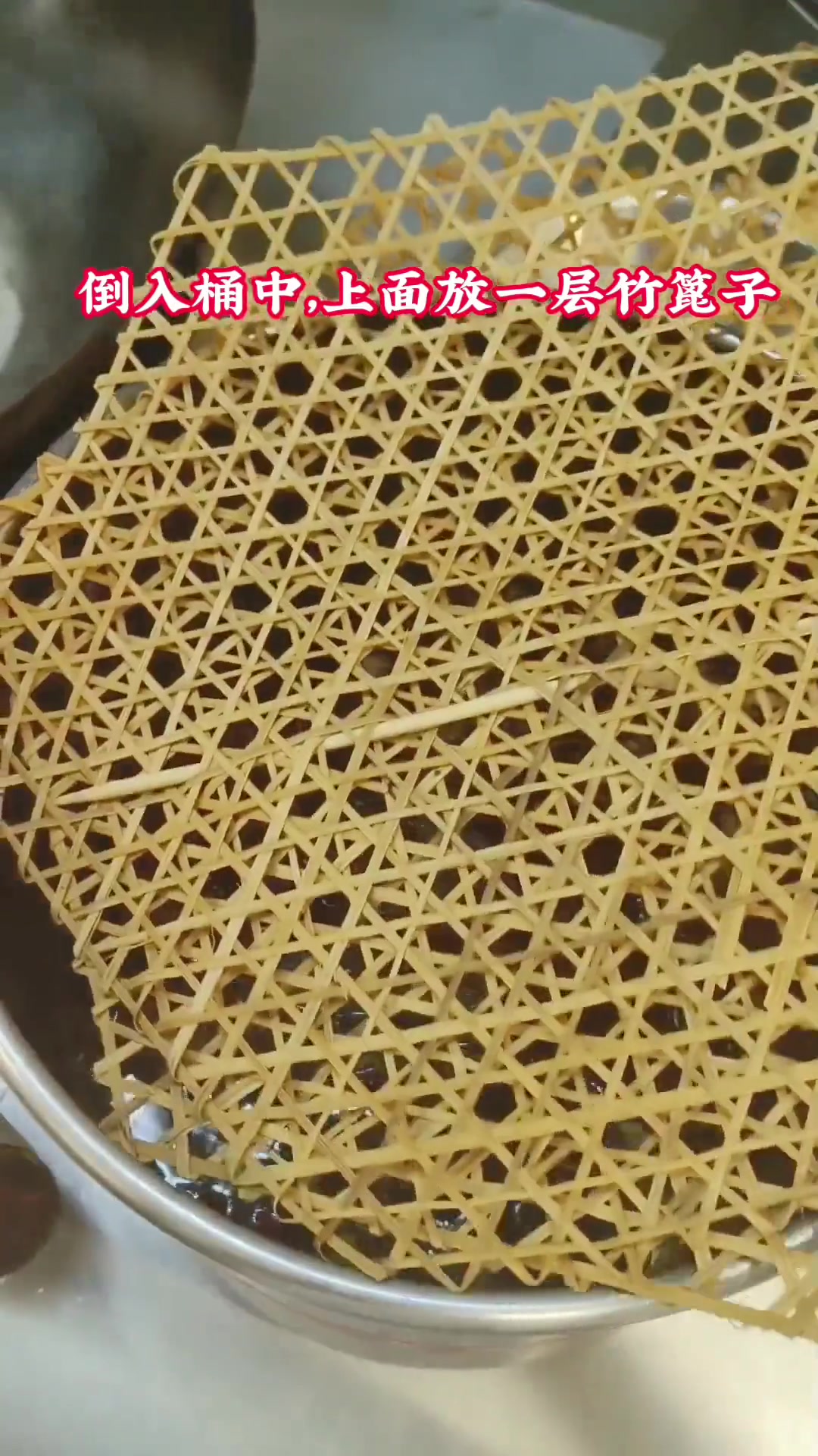 一道造型菜品，装盘大气