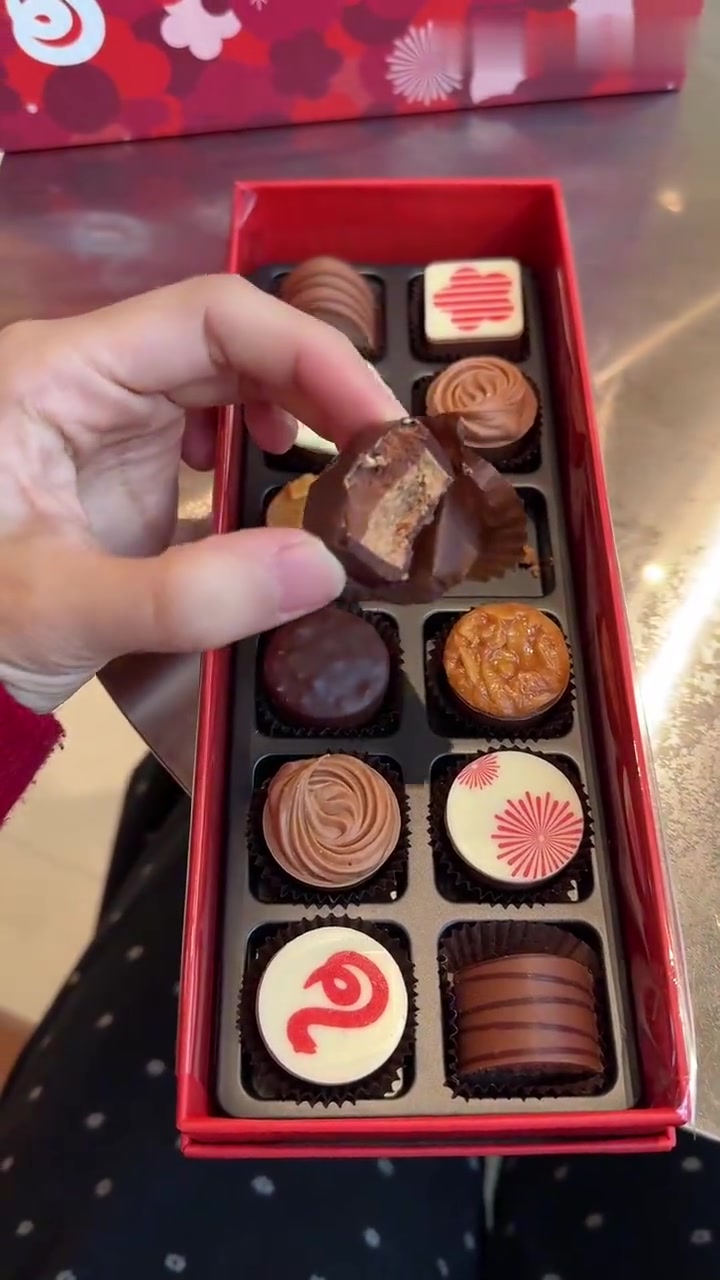 不减肥的一天～喝茶啦可爱的汤圆蛋挞……