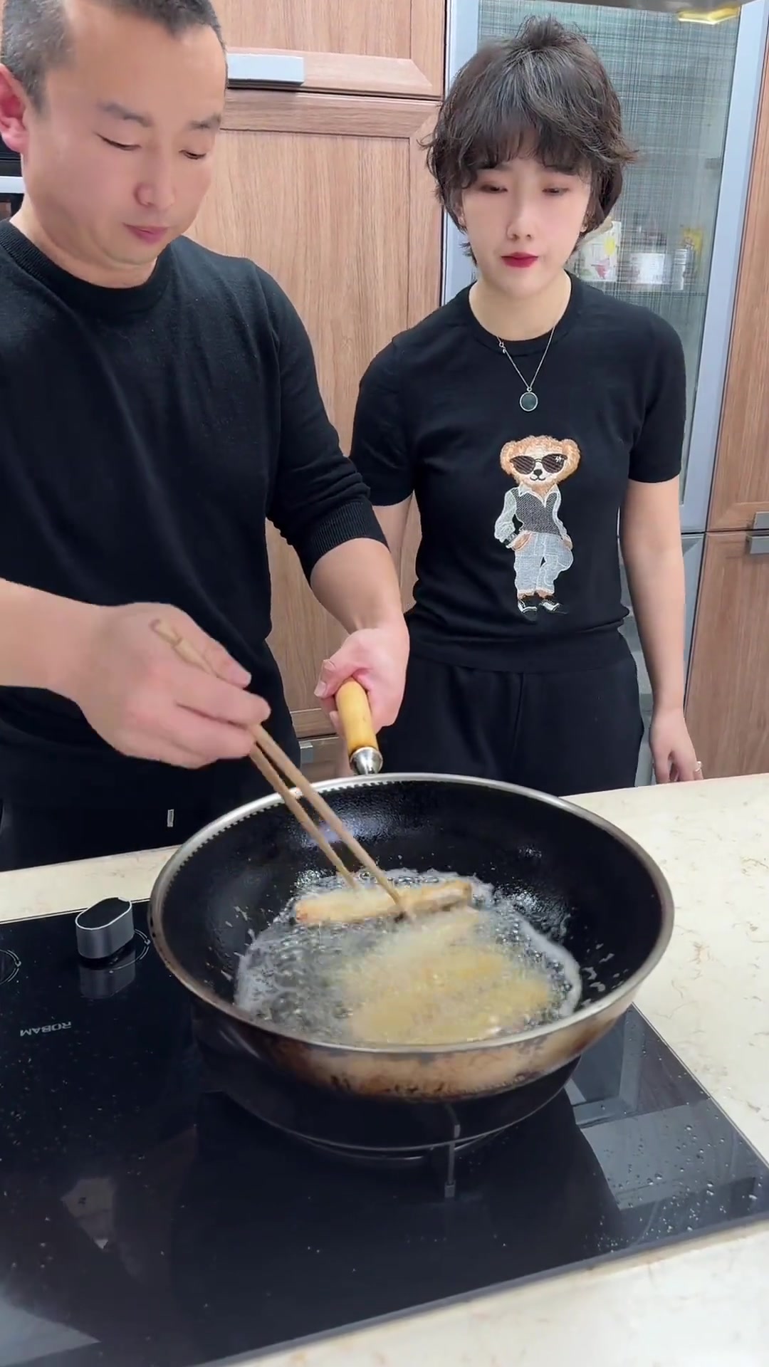 拍了带鱼的看过来，正宗干炸舟山带鱼教程！