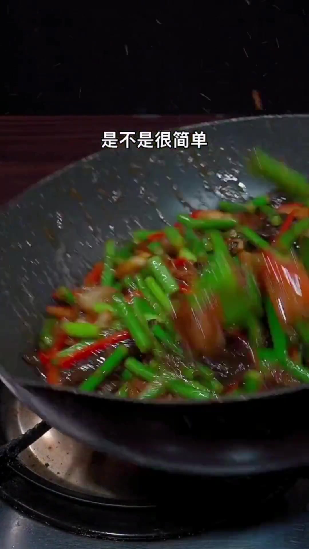 白菜炒肉做法，简单好吃下饭！