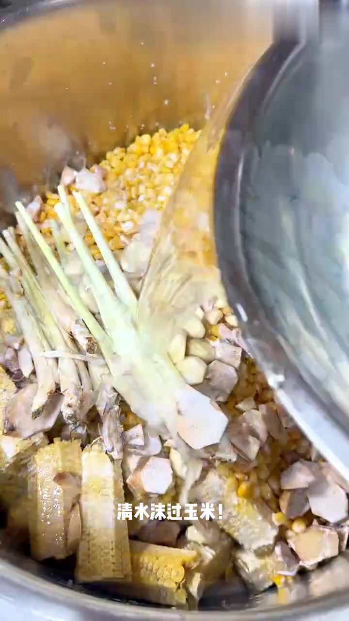 椰香玉米浓汤|换个不一样的口味试试,椰香浓郁,口感绵密
