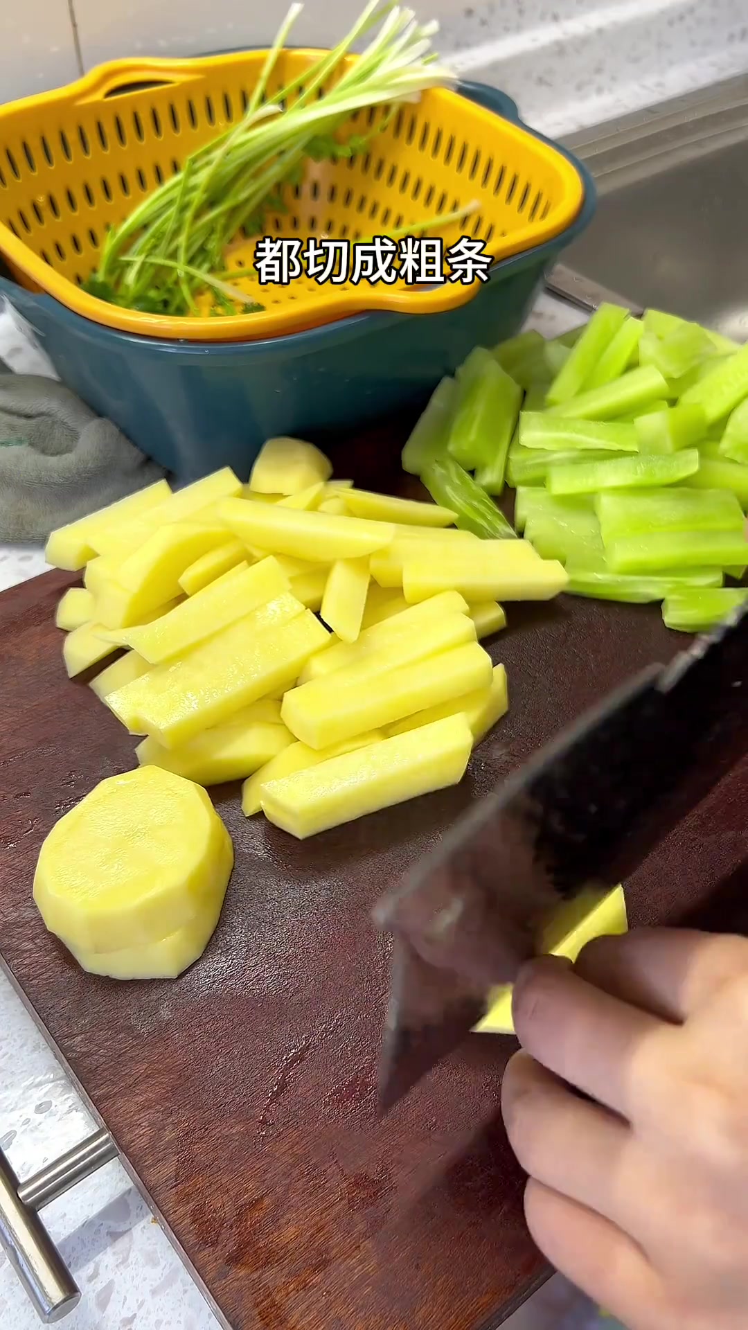 花30元买一斤大虾，做成王婆大虾，老公直点头！