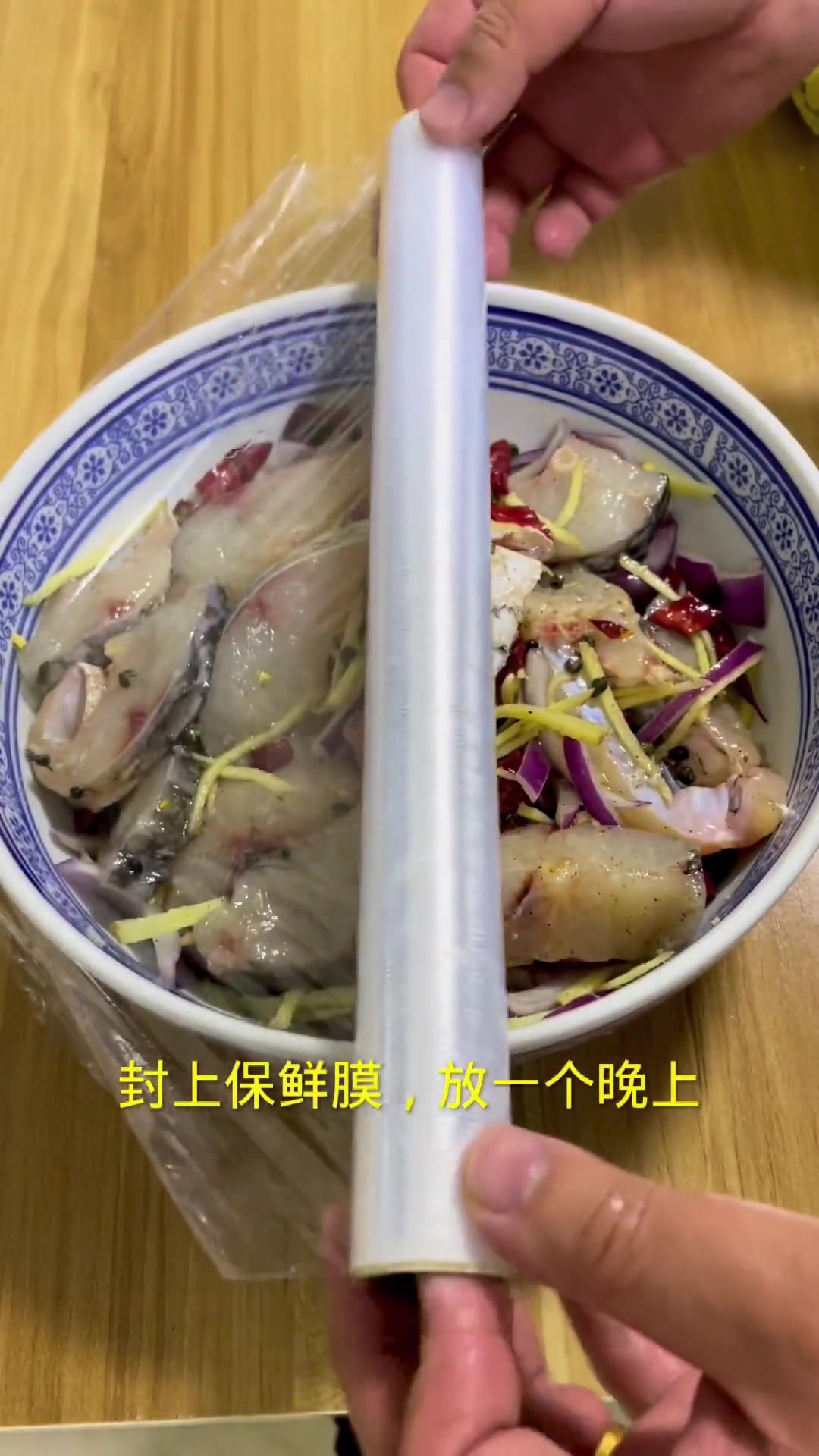 很多人爱吃阳干鱼，分享制作方法，晒时无蚊