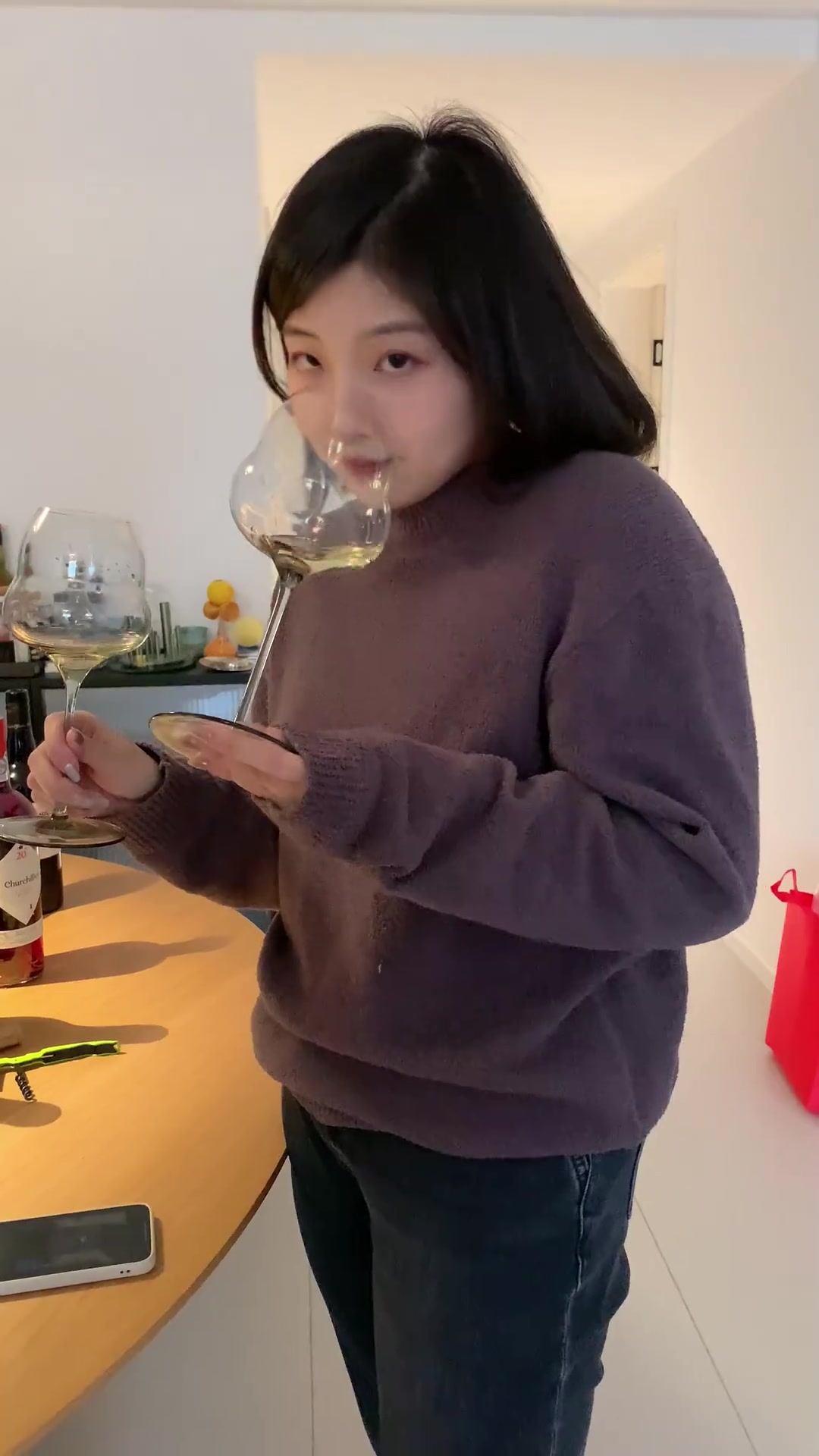 酒蒙子博主,日常大公开!那天我开了20瓶酒……大家开工大吉!今天是一期快乐的视频,带大家沉