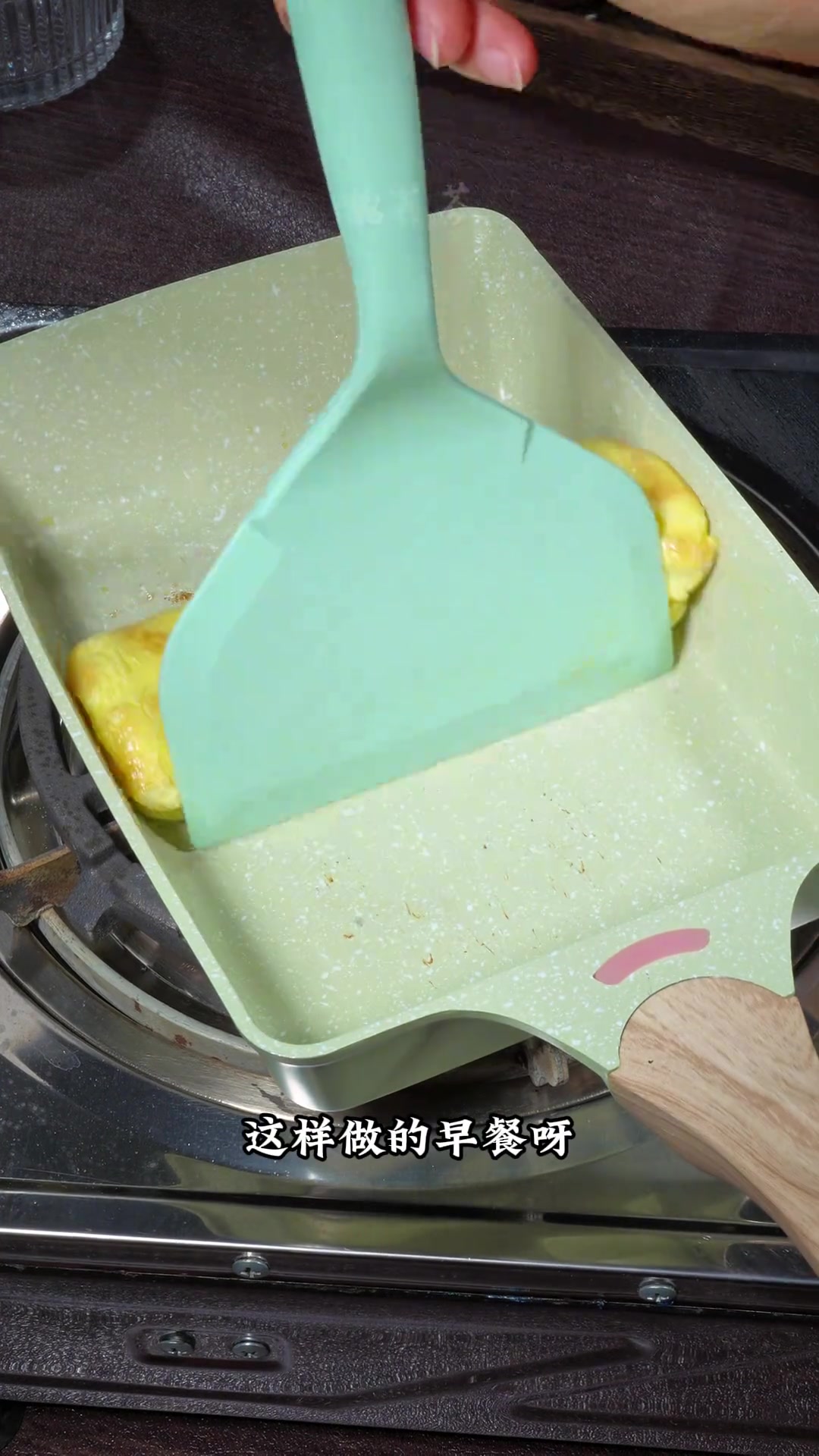 一根香蕉搞定早餐香蕉鸡蛋卷,孩子超爱吃!