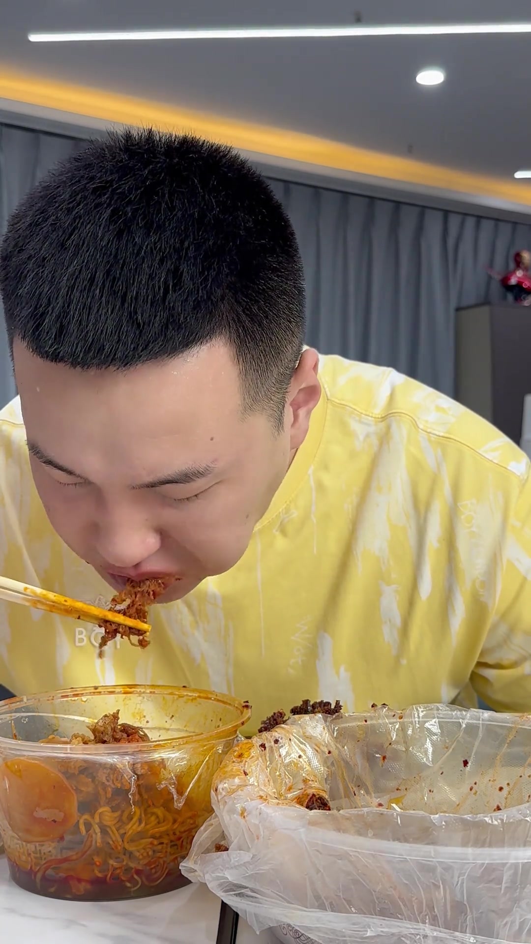 评论区挑战超级辣挑战挑战曹氏鸭脖和嘎嘎鸭下巴最辣，爆辣，BT辣！