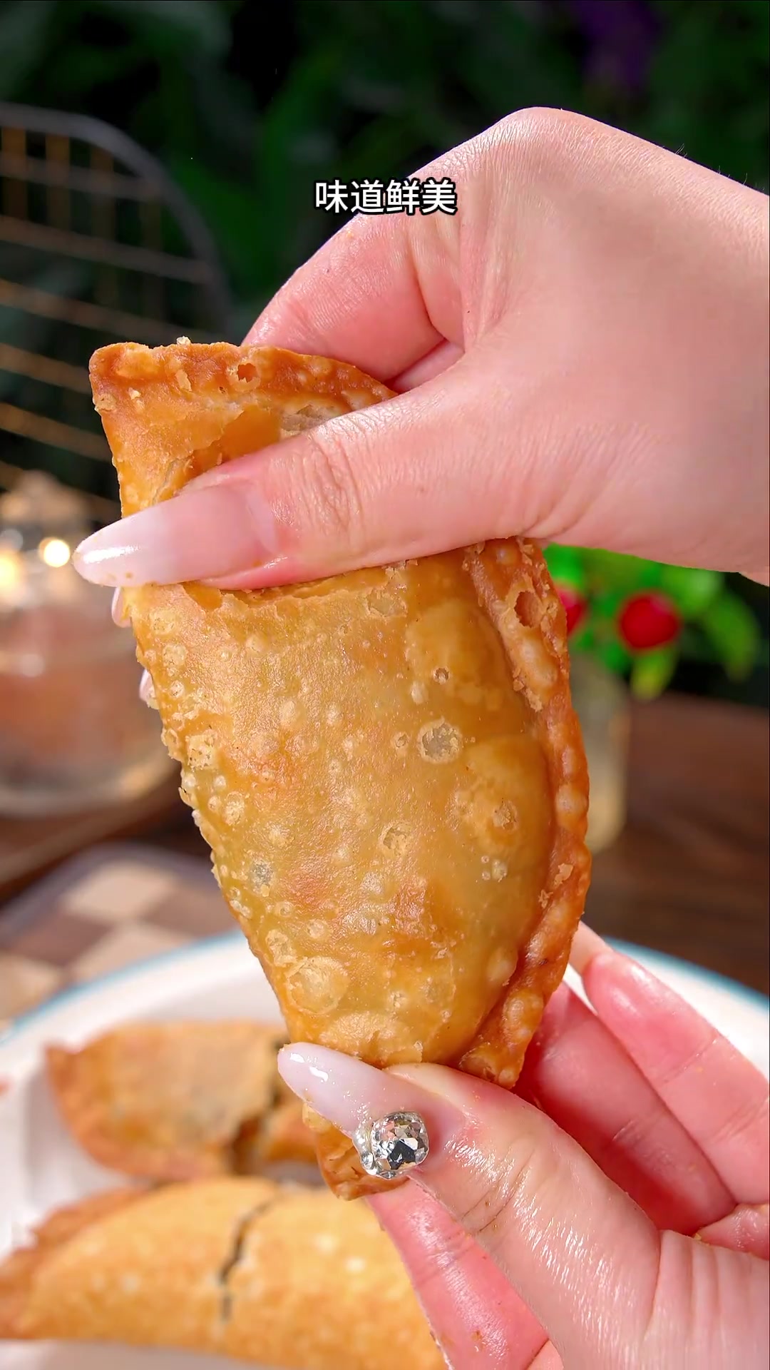 炸菜角外酥里软味道鲜美的小技巧，从小吃到大不腻