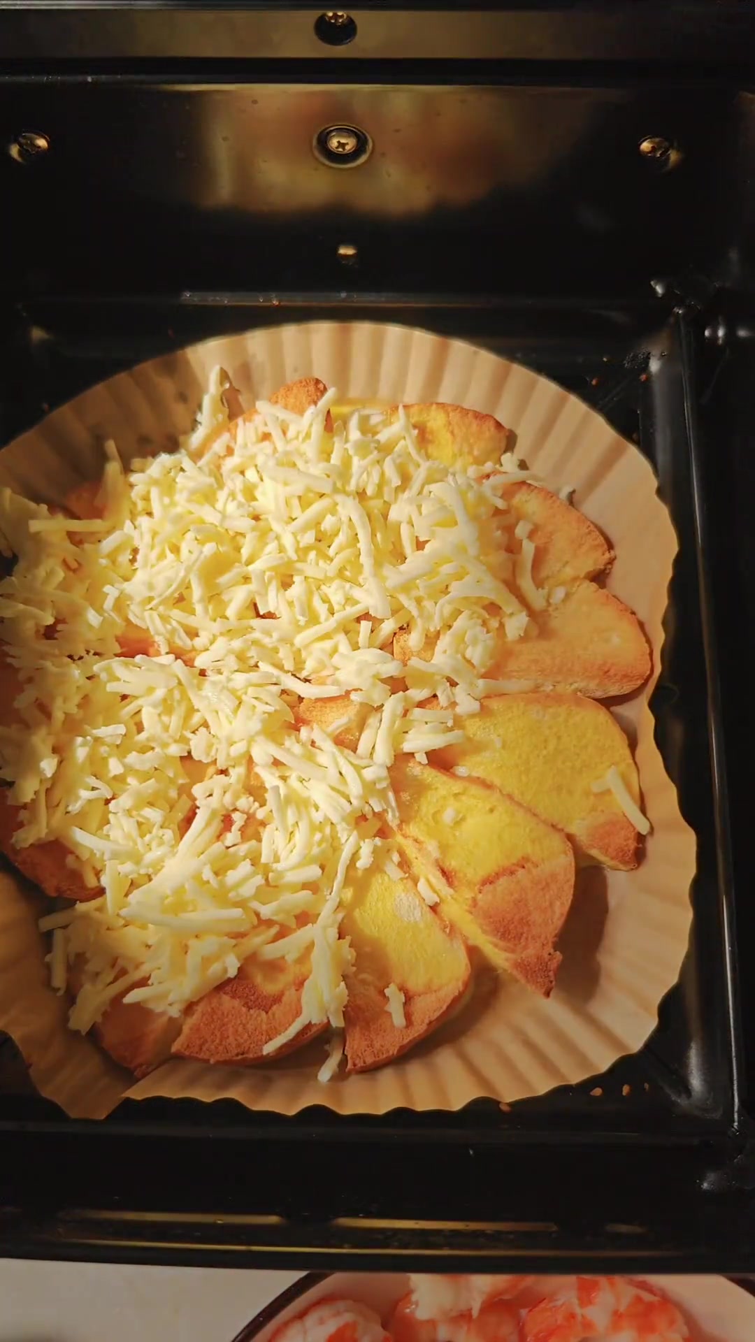 空气炸锅鲜虾披萨教程!简单好吃还拉丝!