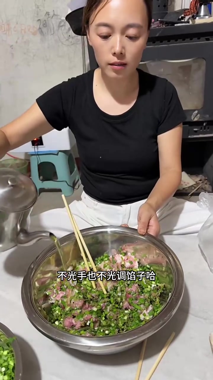 农村宝妈记录真实生活，今天包水饺