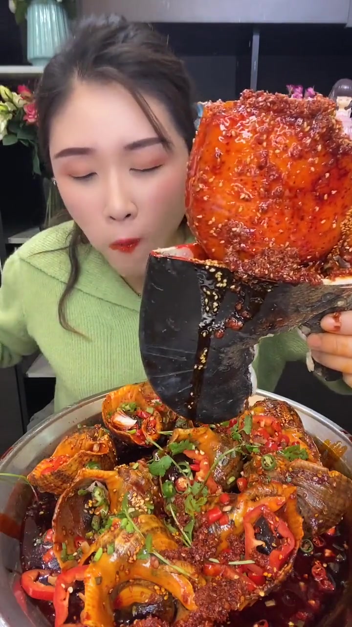 十五斤大鸡排不吃辣求双鸡老公话费送的
