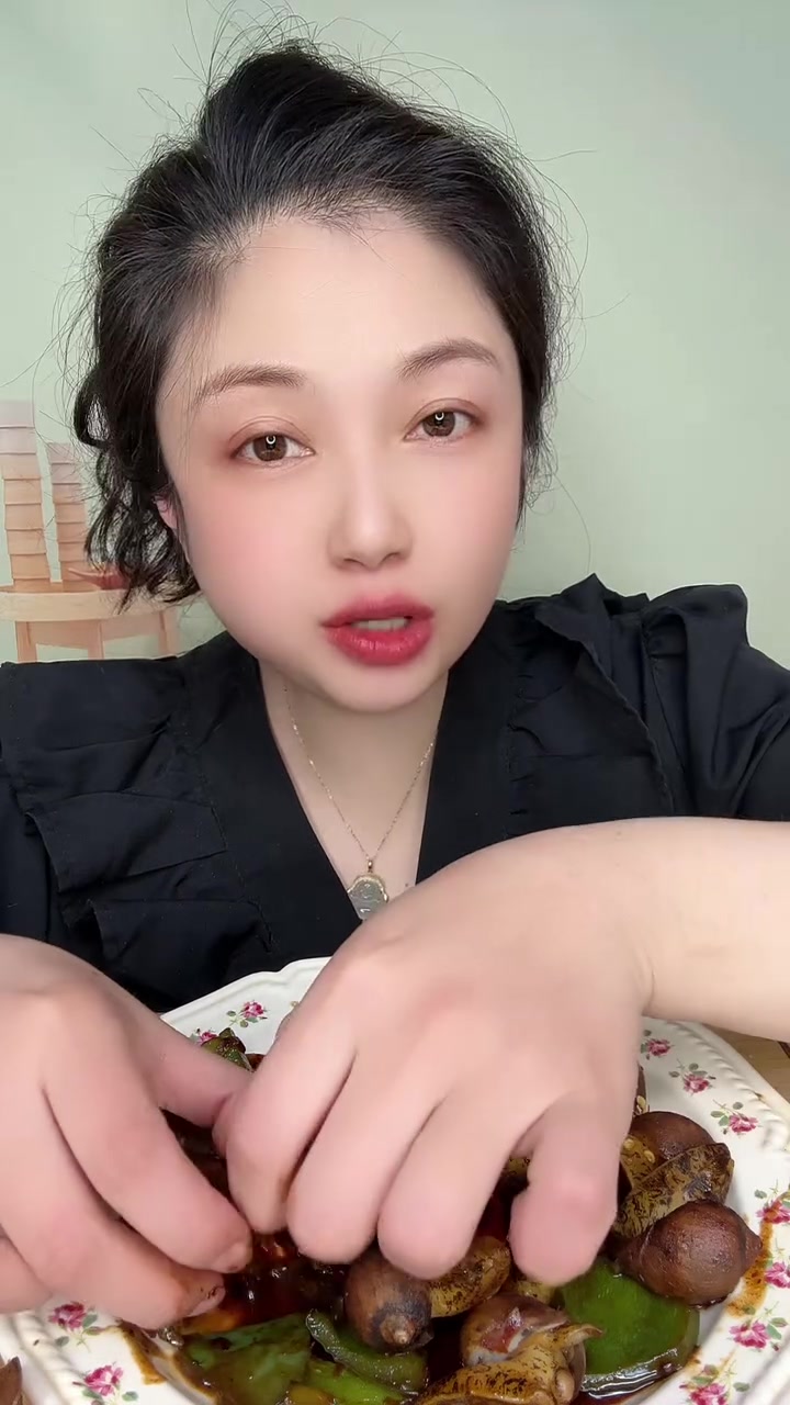 超嫩麻辣鲍螺教程！海洋岛鲍螺这样做