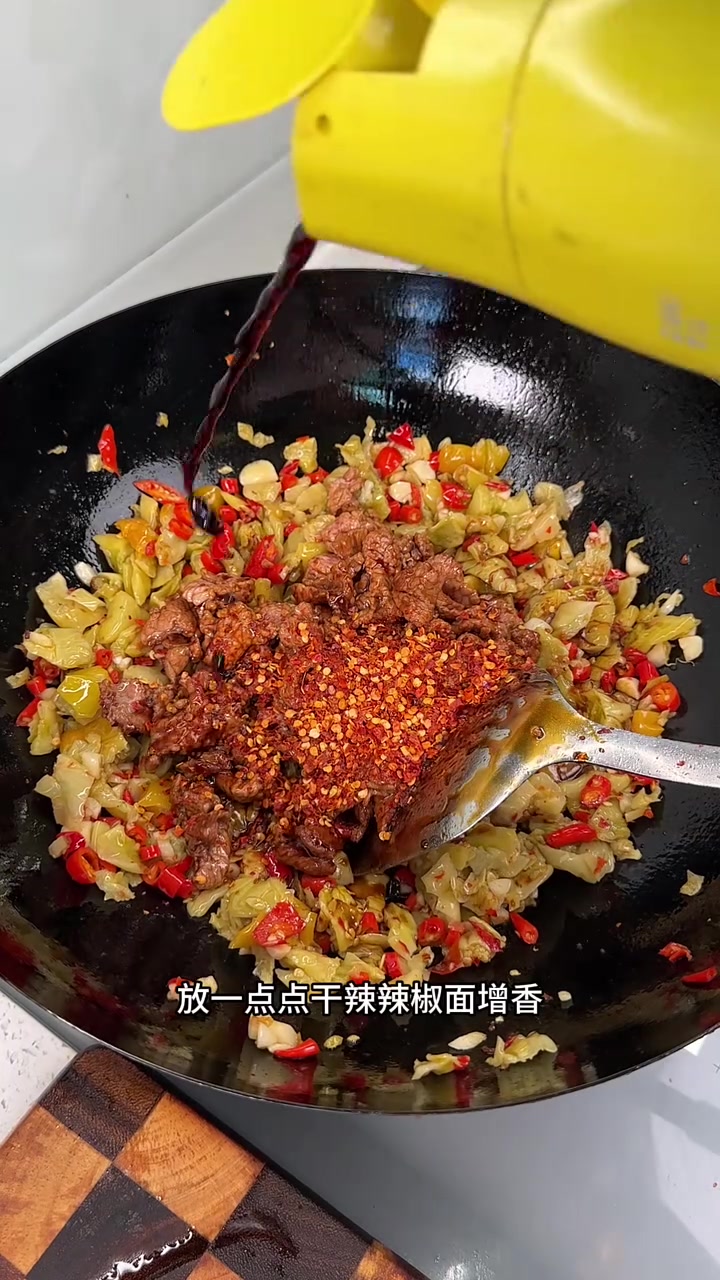 开饭啦，带你们看看生活在江西小镇上的一家六口，90后妈妈每天都安排了哪些开胃又下饭的家常菜