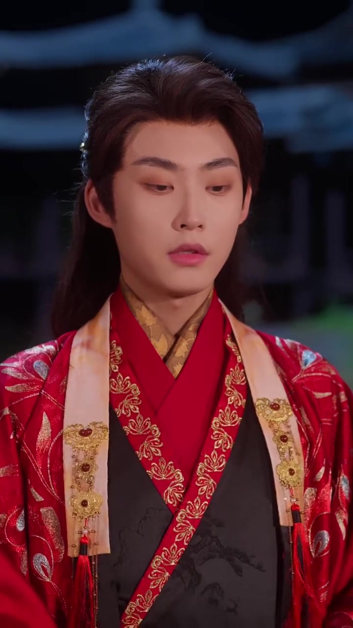 炮灰公主嫁反派新婚夜成人质,这剧情太狗血!