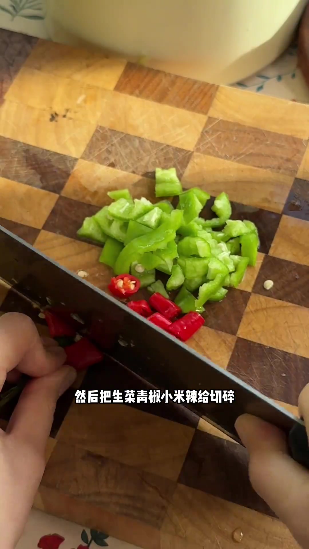 减脂期午餐!生菜牛肉拌饭巨好吃还掉秤,速锁