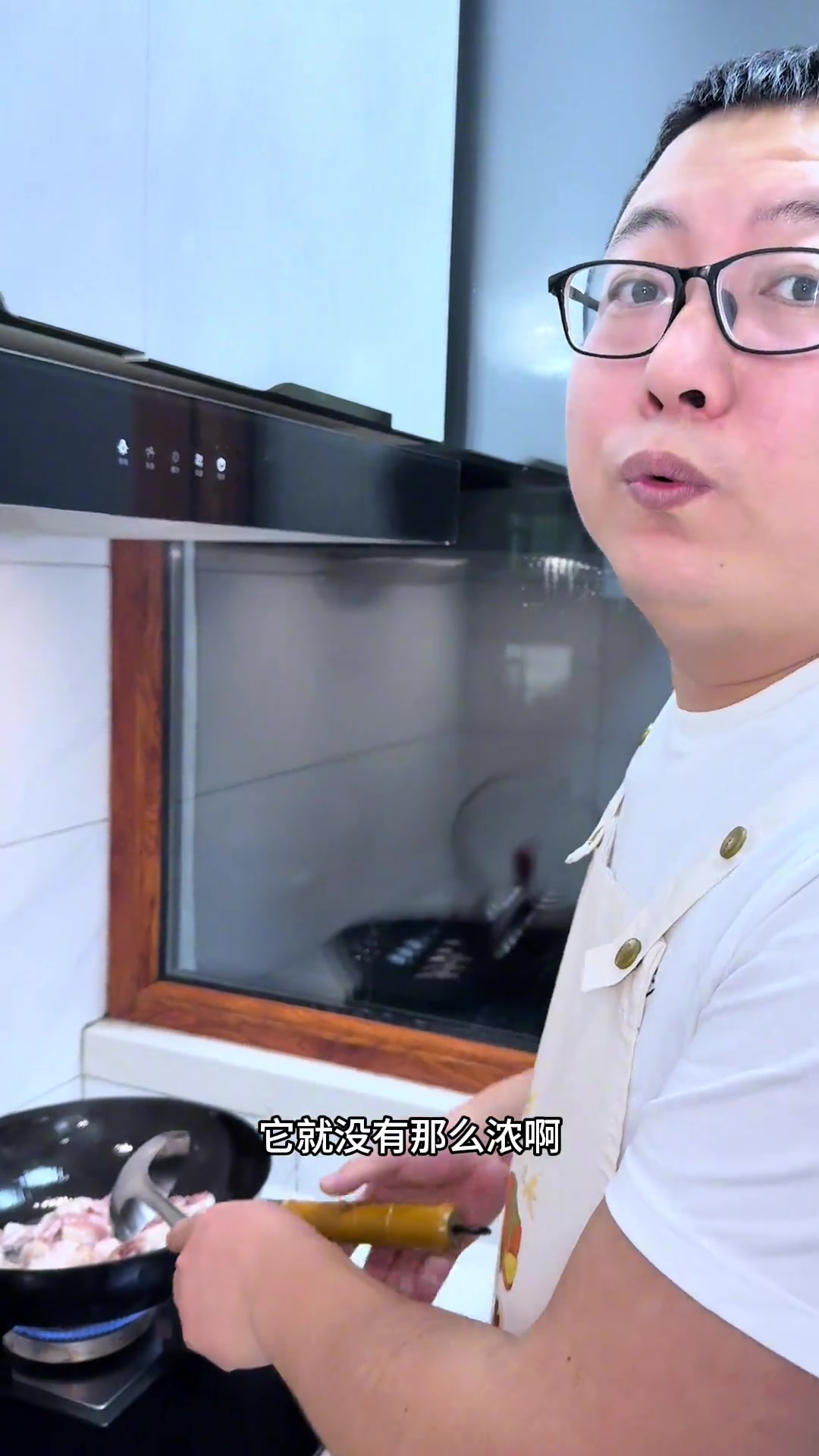 五花肉煎酸菜教程！嘎嘎香，做法超简单快来学！