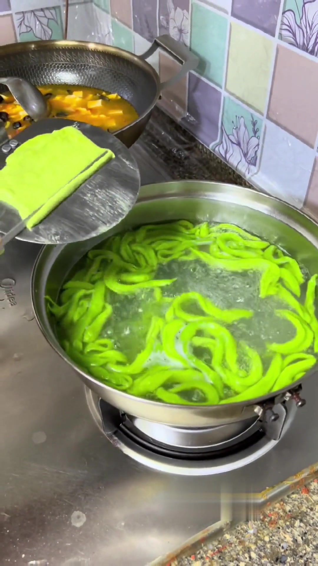 今日家常便饭,分享拨鱼和剔尖