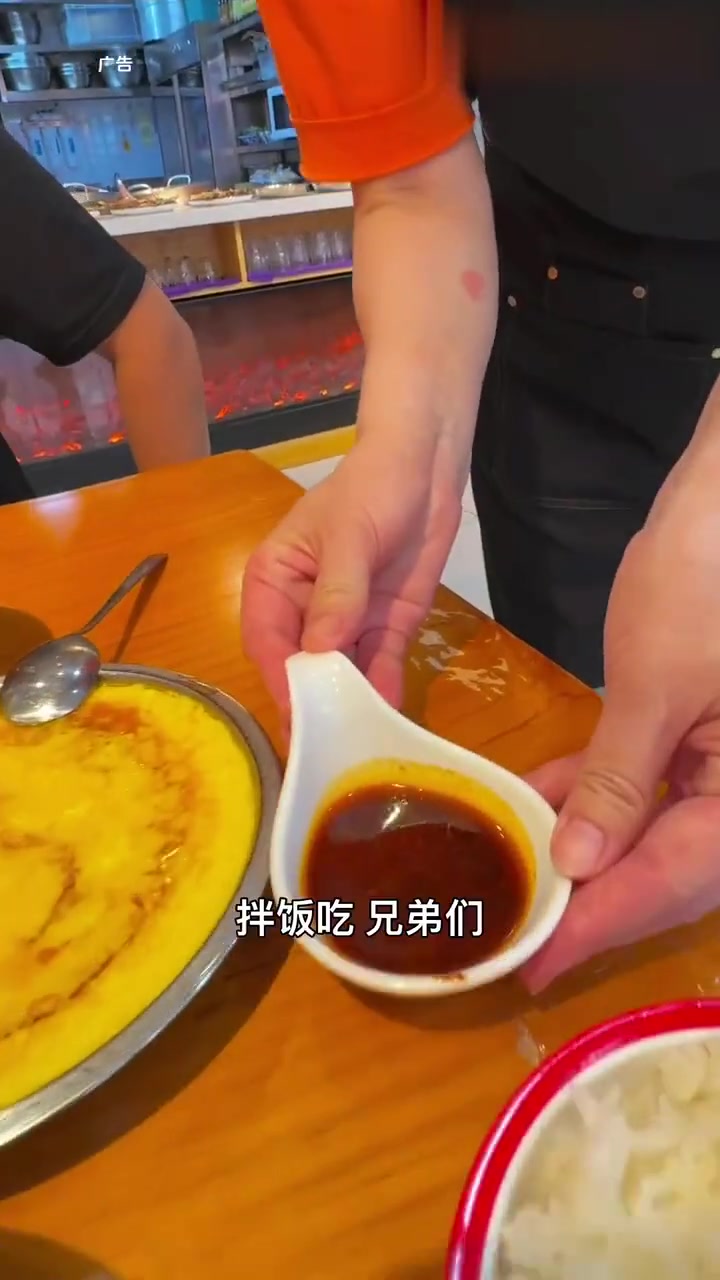 大丰满干饭哪家强?尝尝烽火的大米饭坛肉!
