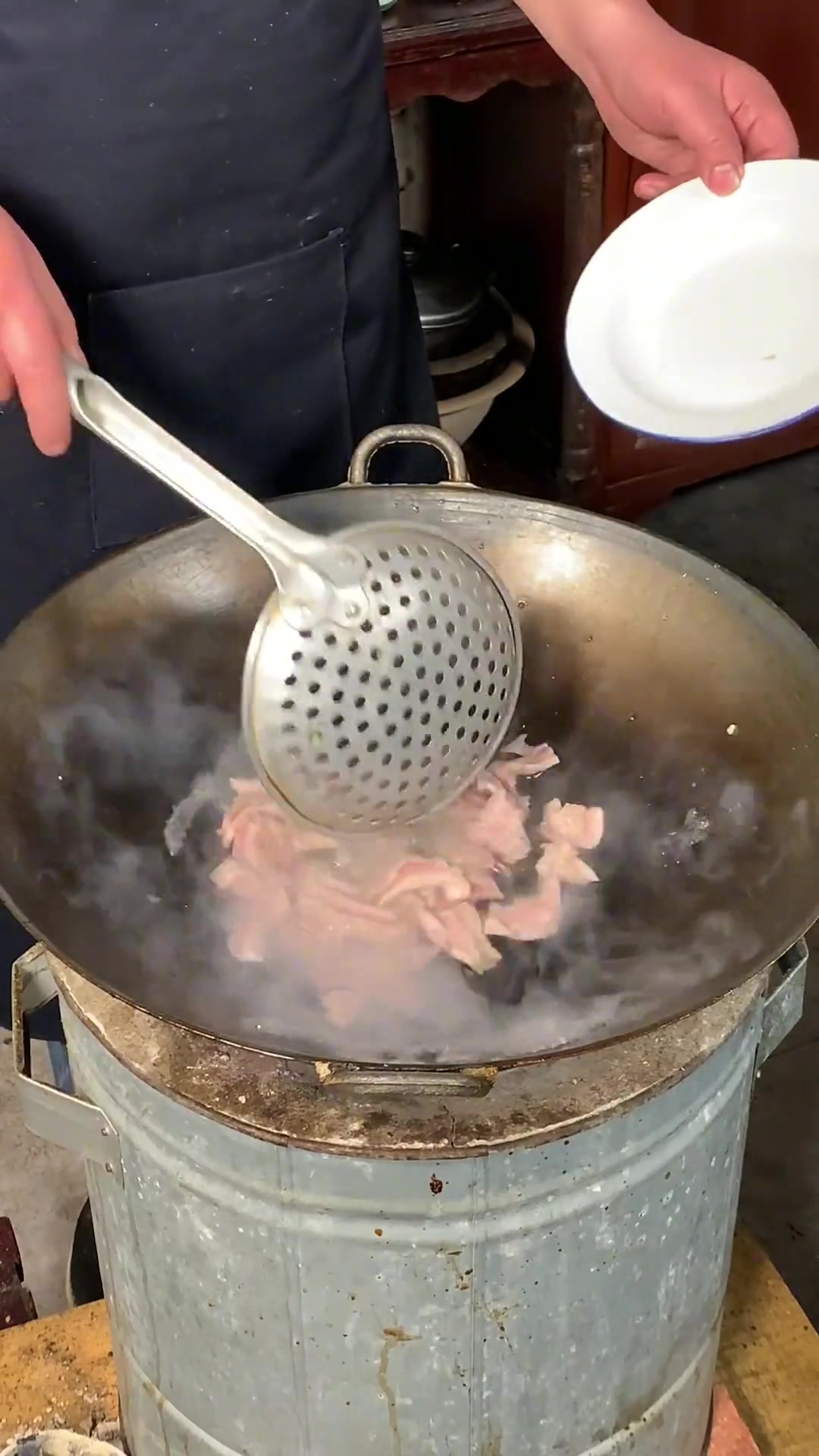 美洲大厨教你做青椒炒肚片，满满儿时回忆！