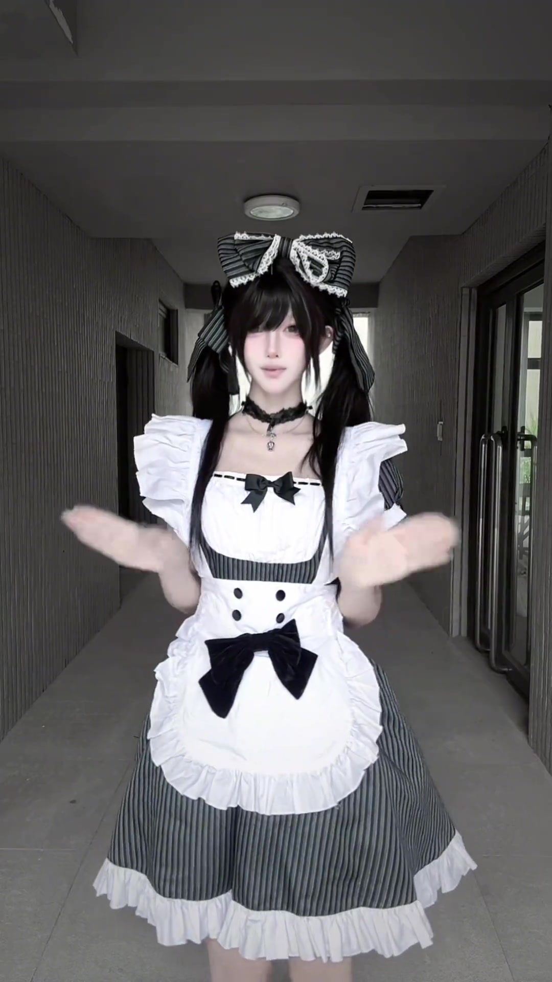 冷脸萌发明前她们都叫我死鱼脸