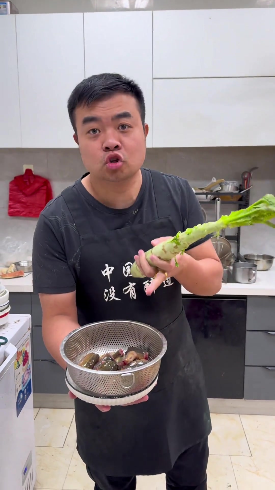 在家这样用莴笋炖汤，汤汁超鲜美