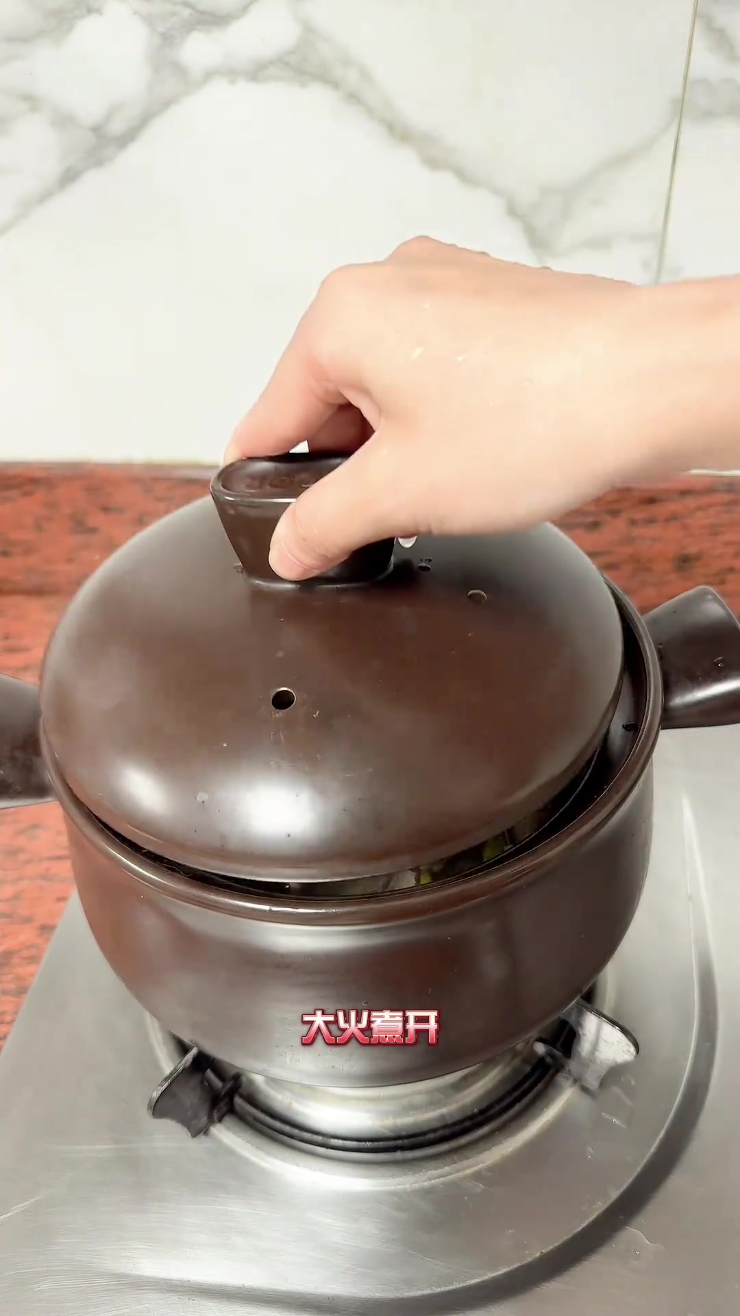 广东人夏天常喝石橄榄鸡汤,晚睡易热气必备