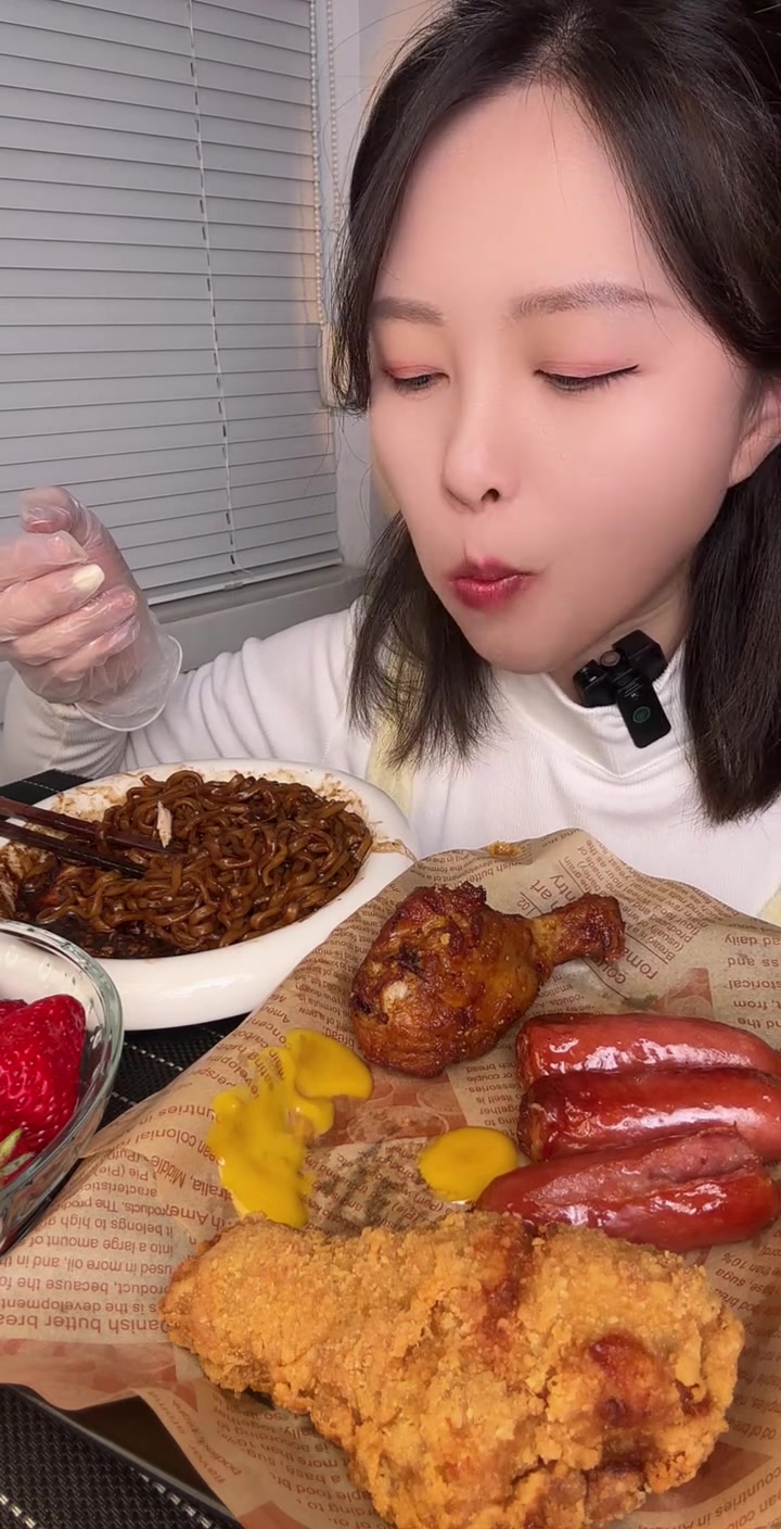 晚上了，一起来吃夜宵！